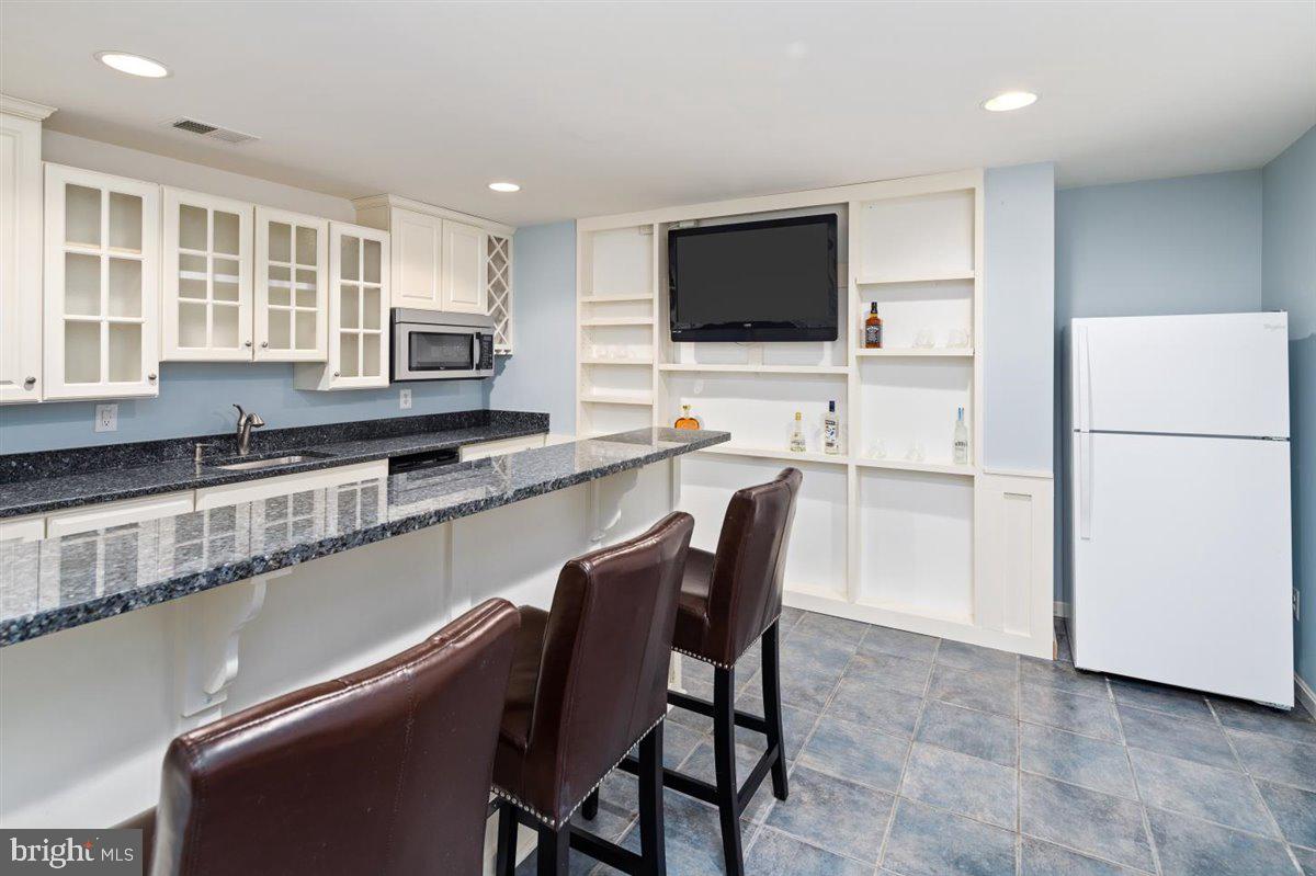 NEW BRISTOW VILLAGE - Residential