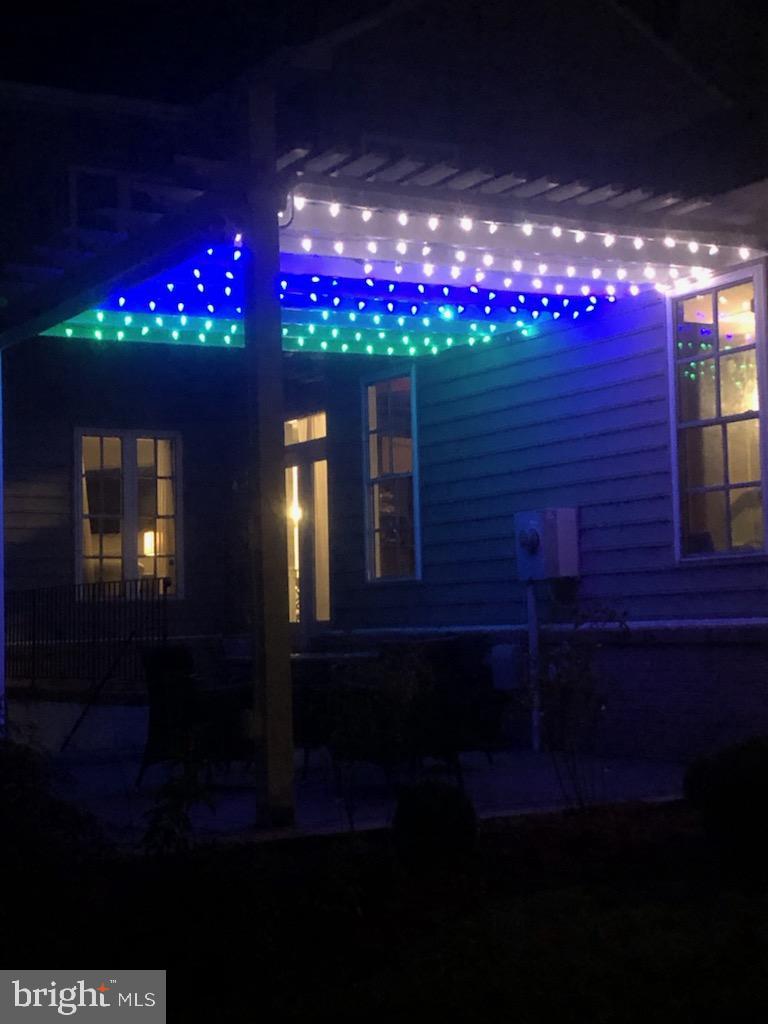 NEW BRISTOW VILLAGE - Residential