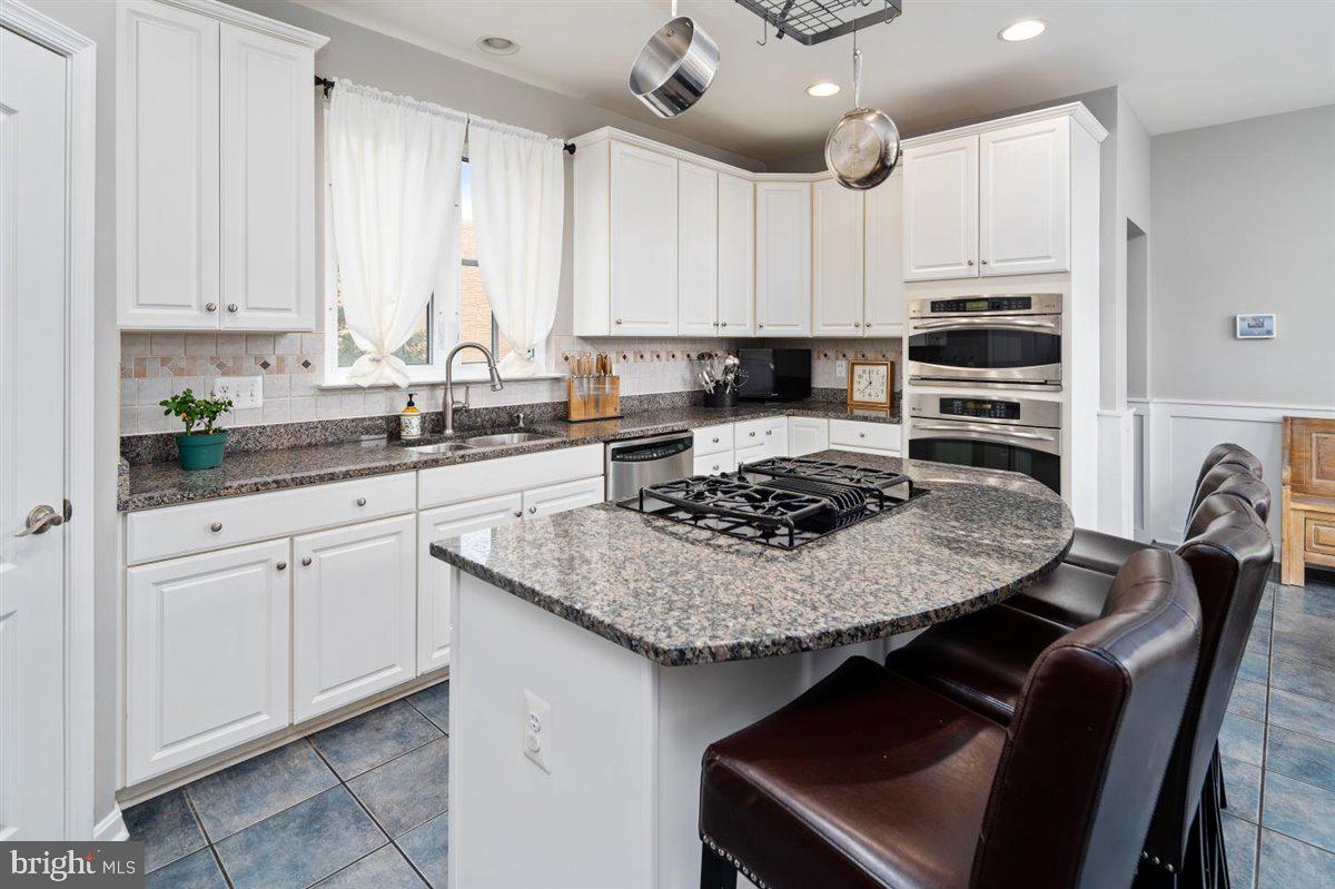 NEW BRISTOW VILLAGE - Residential