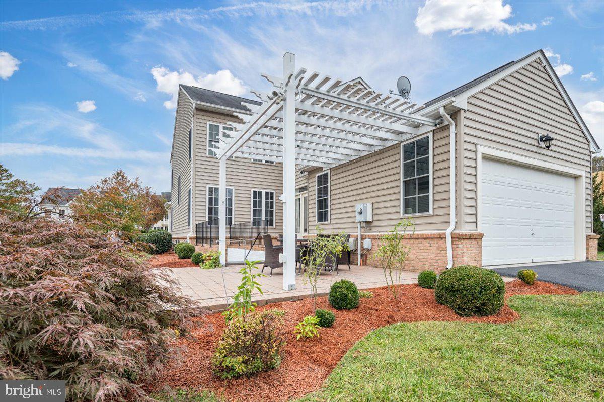 NEW BRISTOW VILLAGE - Residential