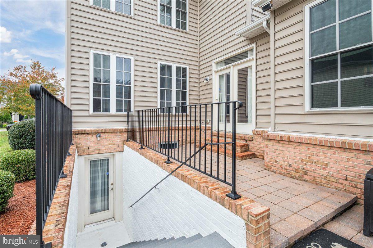 NEW BRISTOW VILLAGE - Residential