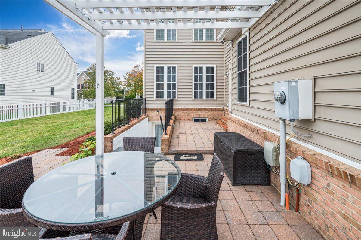 NEW BRISTOW VILLAGE - Residential