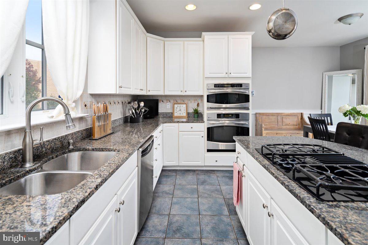 NEW BRISTOW VILLAGE - Residential