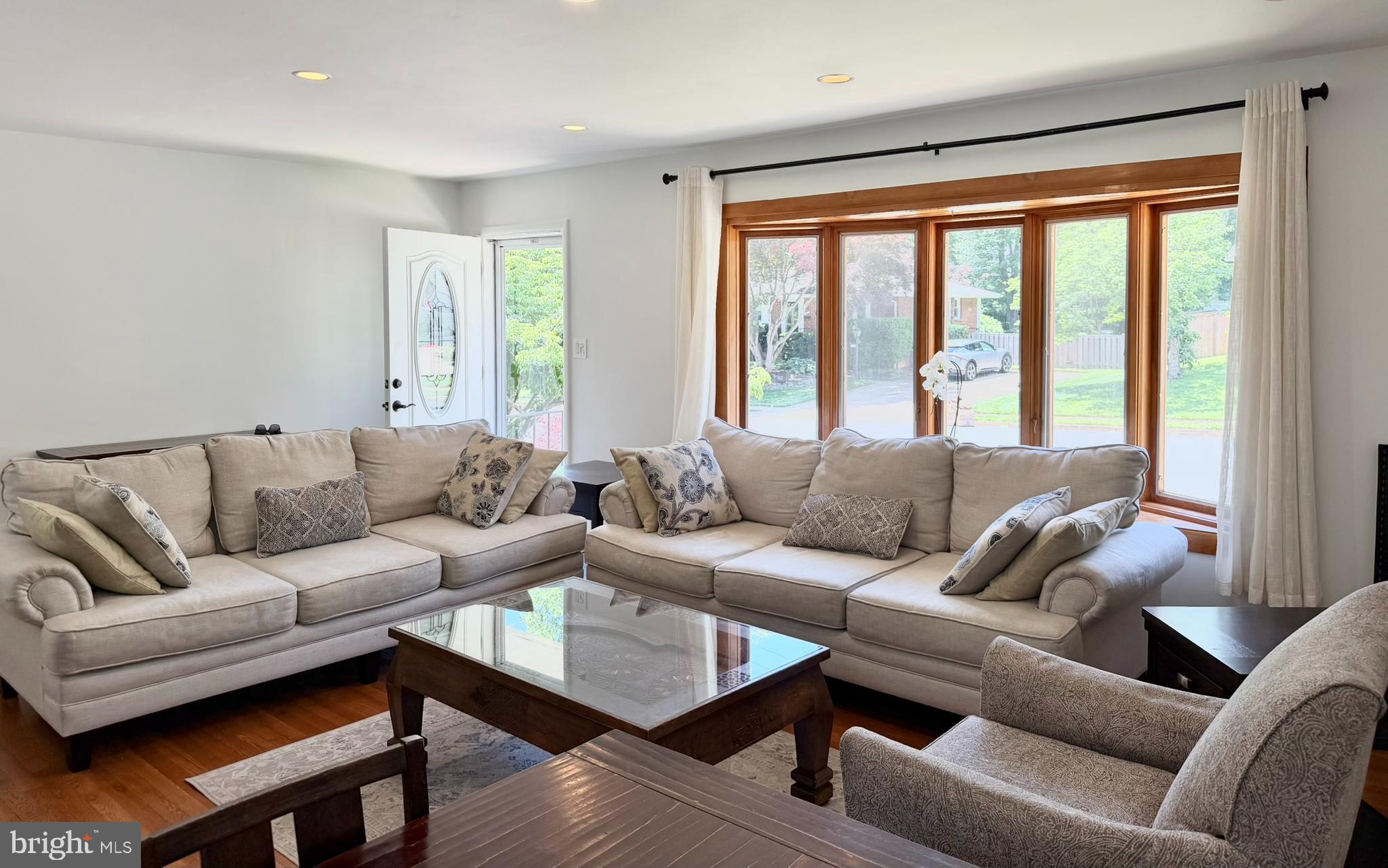 604 YEONAS DRIVE SW