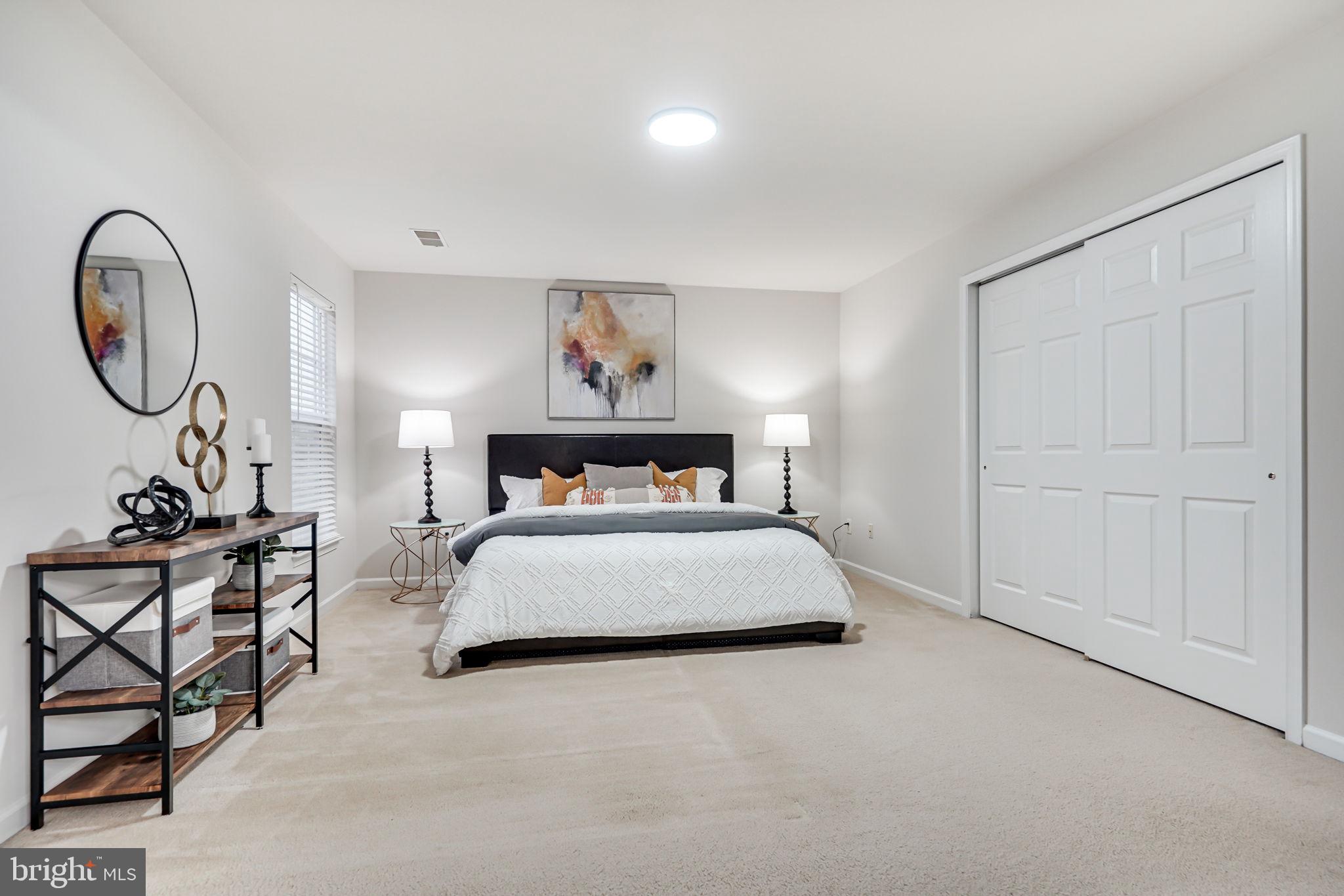 SOUTH RIDING - Residential