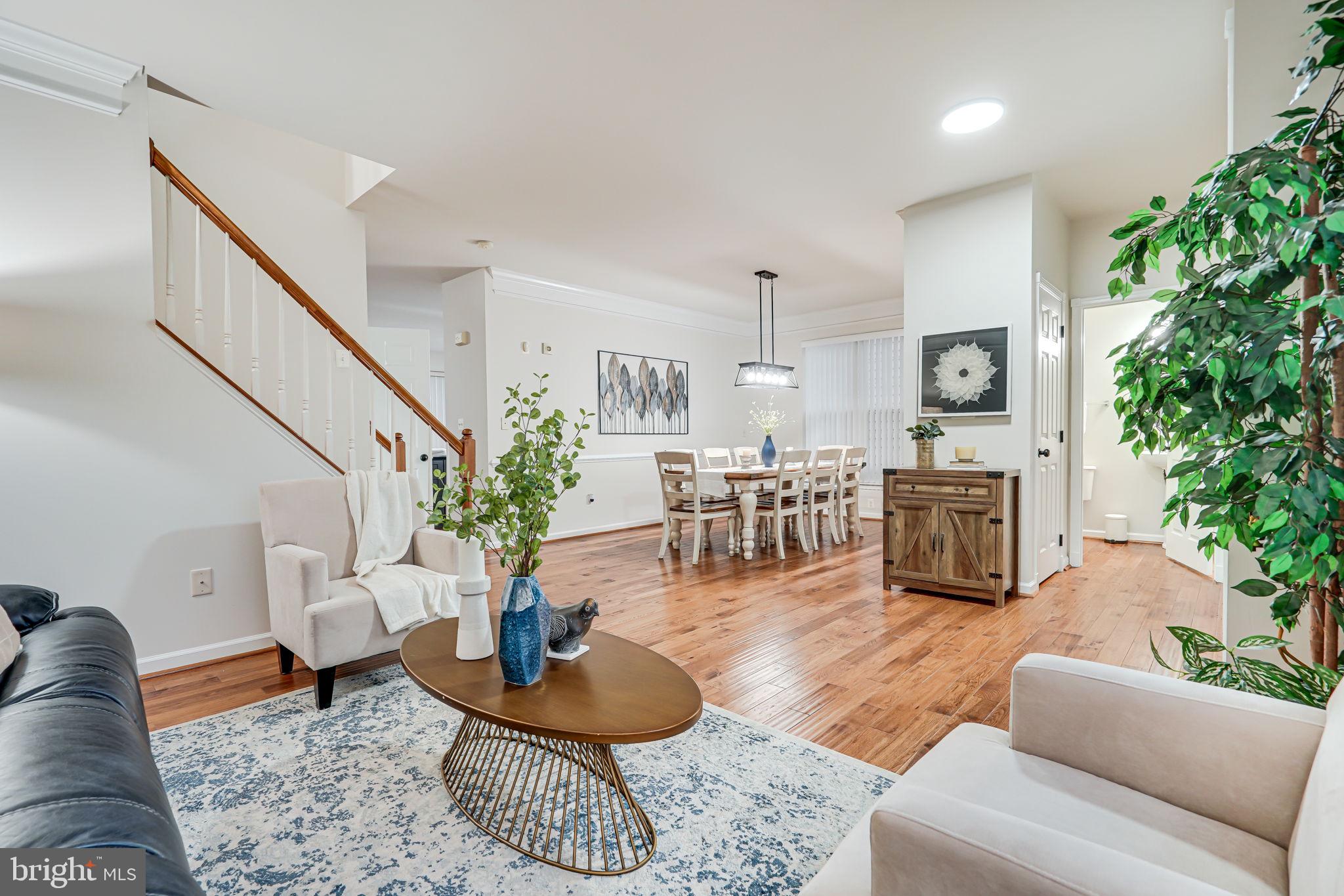 SOUTH RIDING - Residential