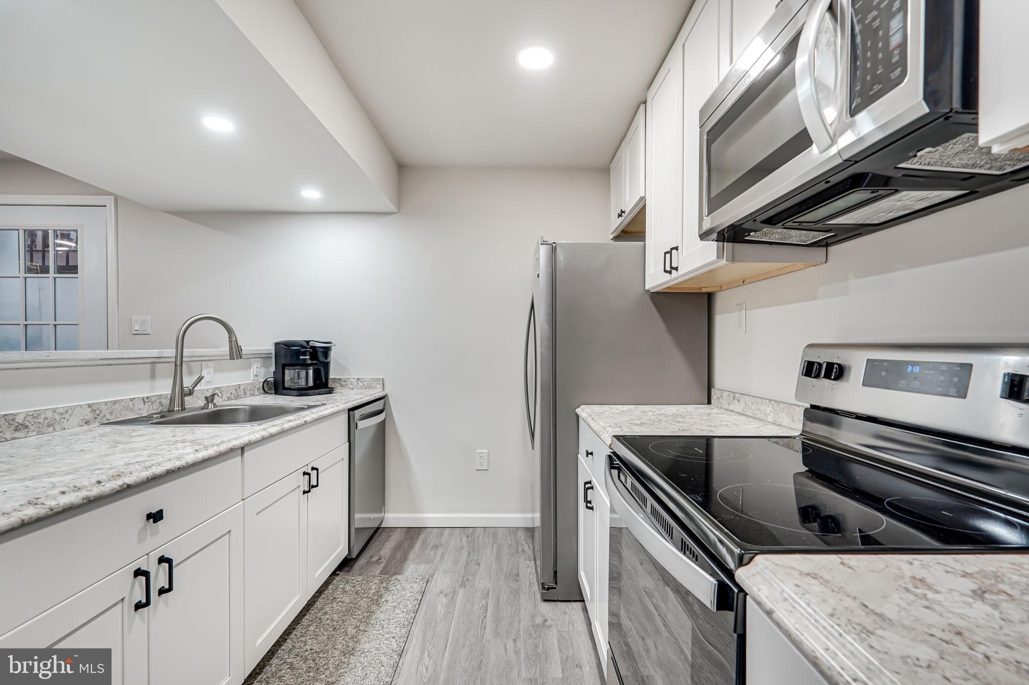 SOUTH RIDING - Residential