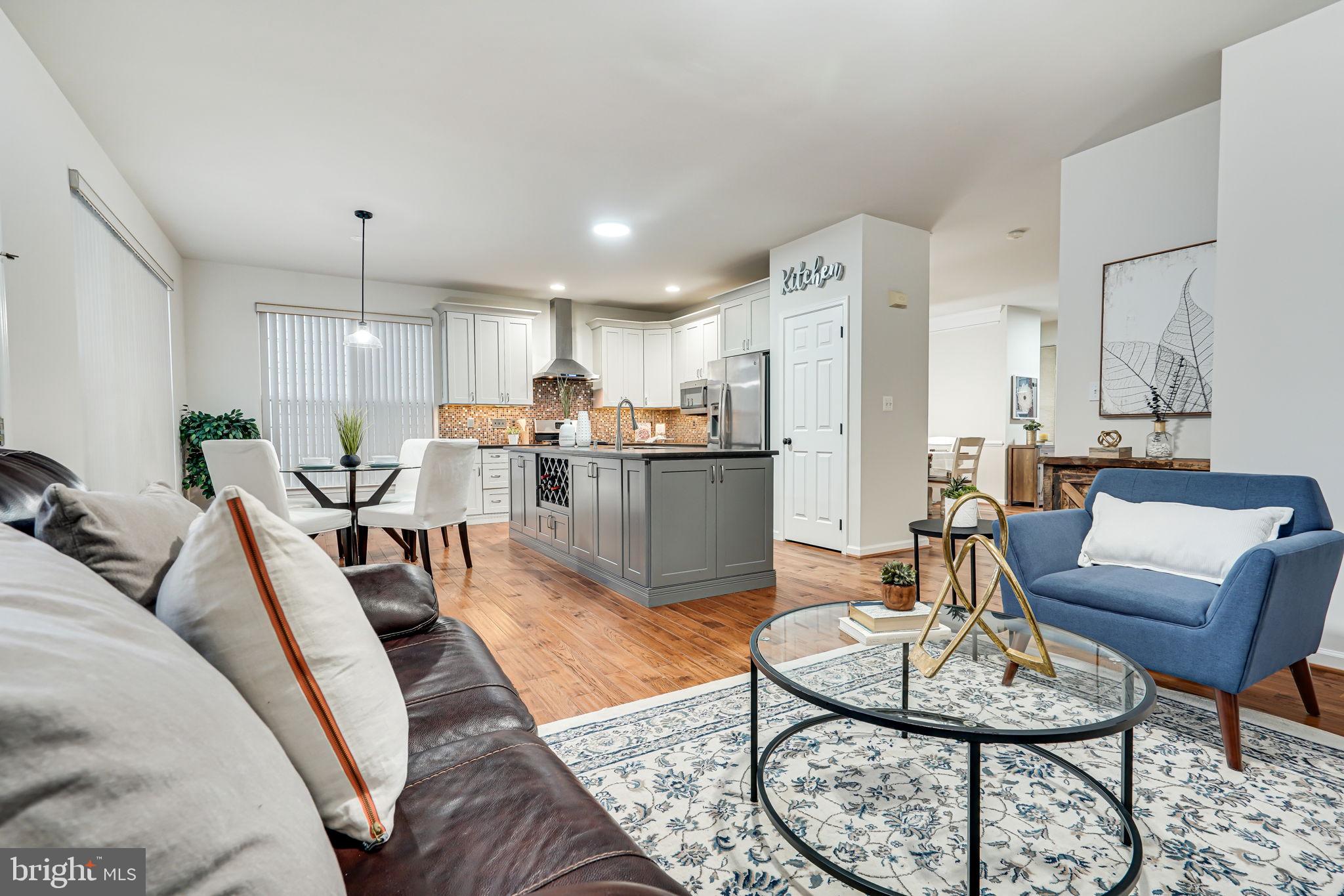 SOUTH RIDING - Residential