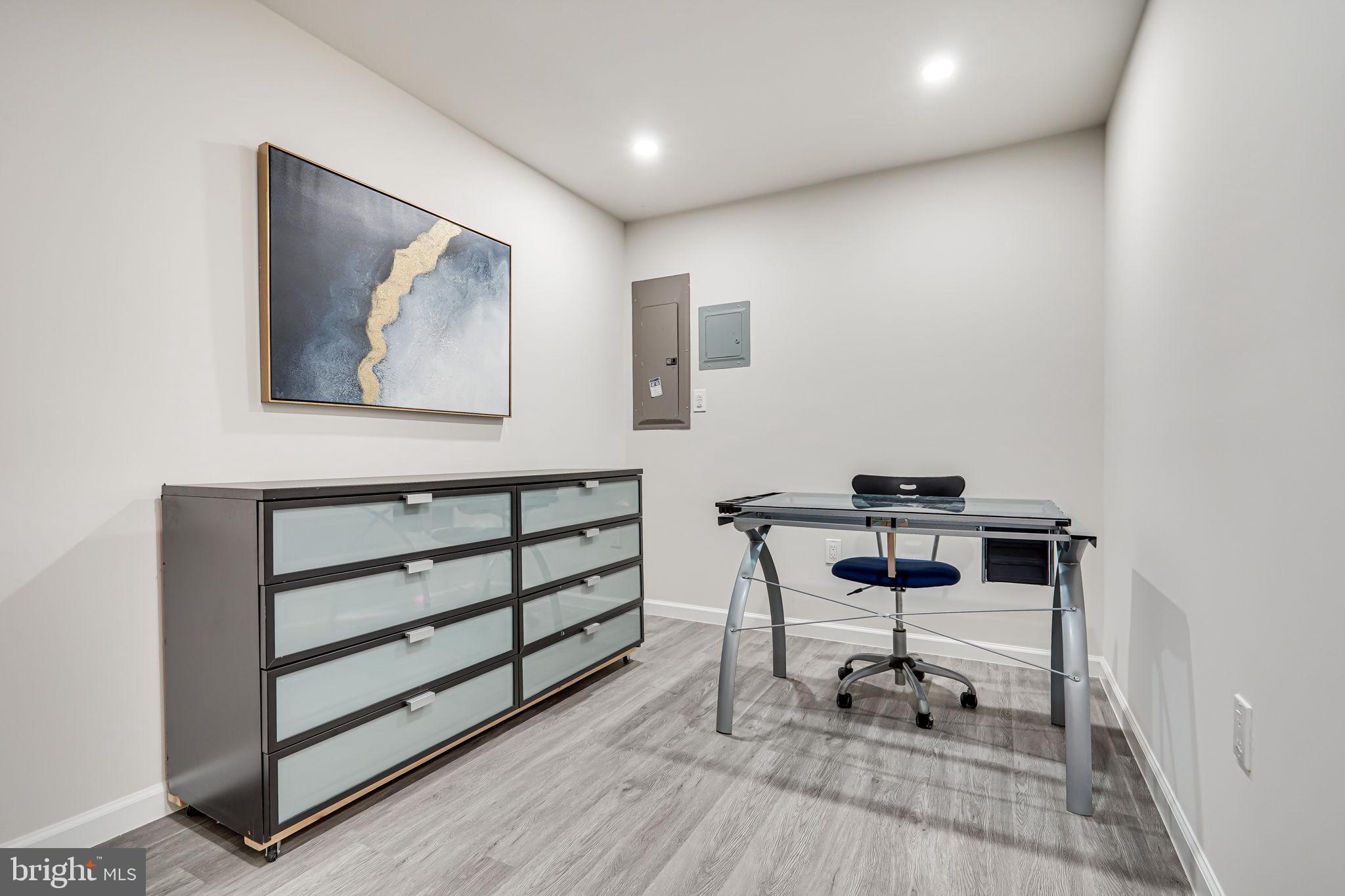 SOUTH RIDING - Residential