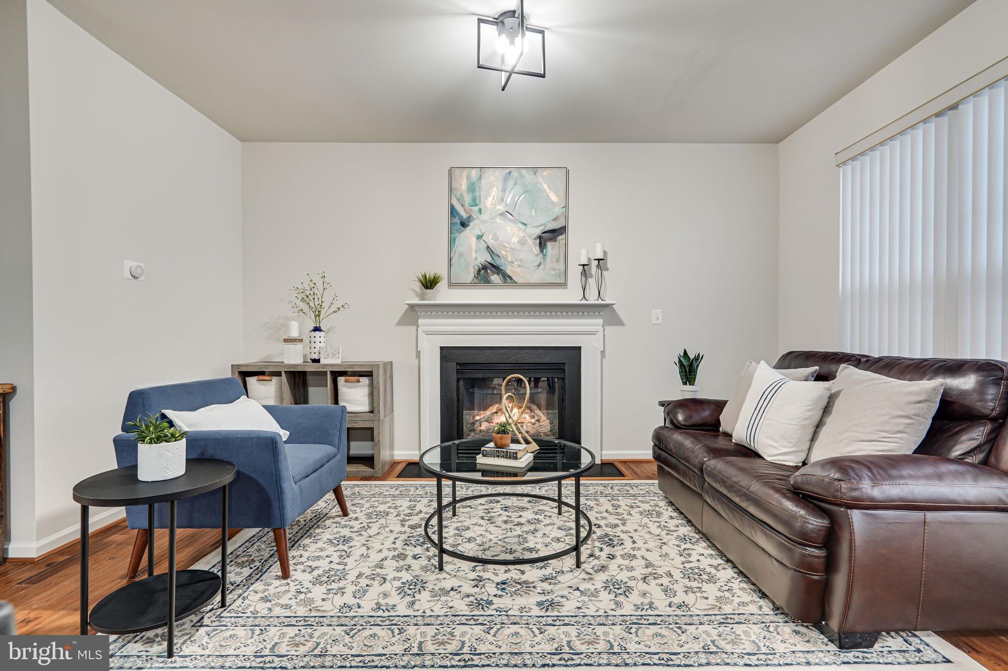 SOUTH RIDING - Residential