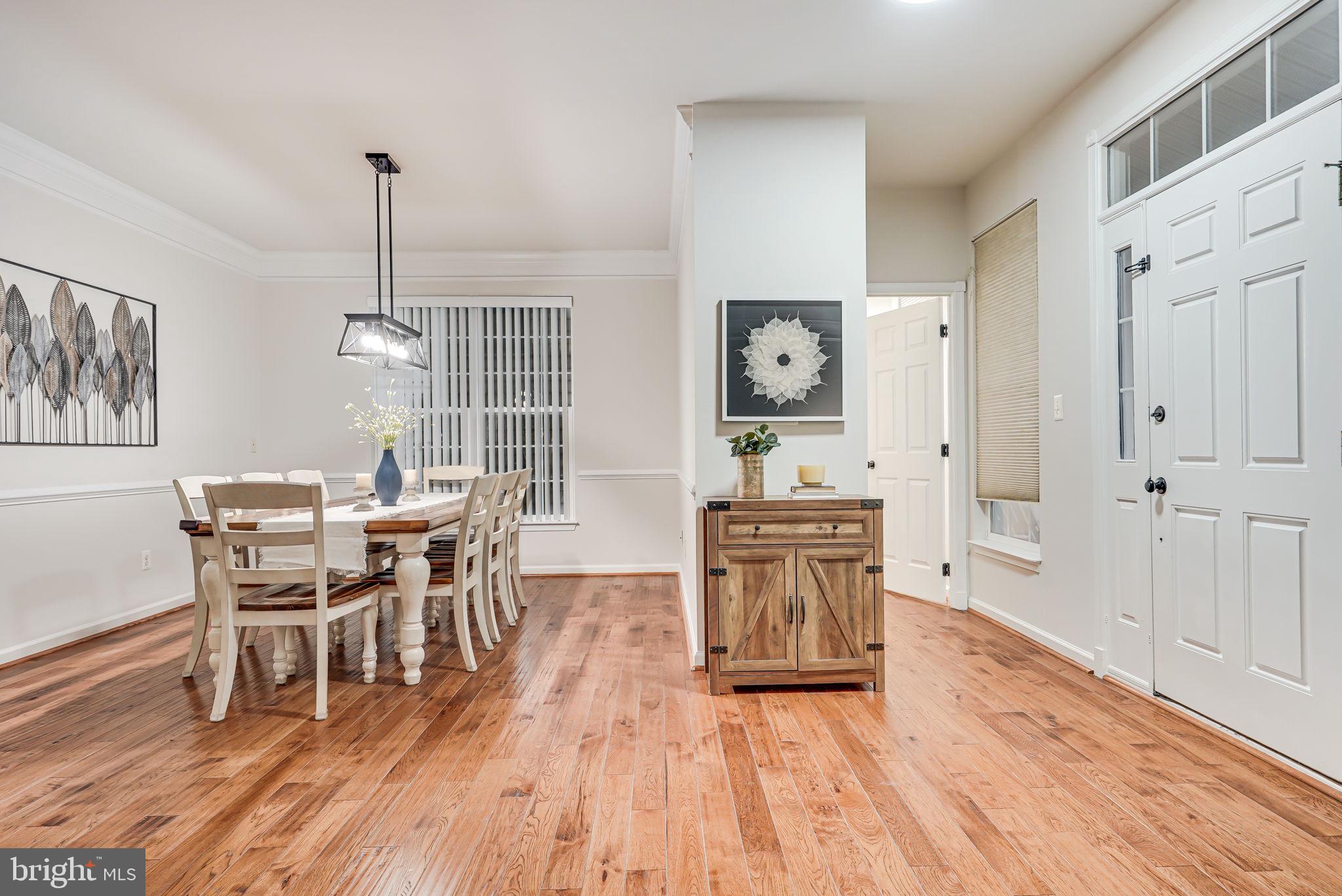 SOUTH RIDING - Residential