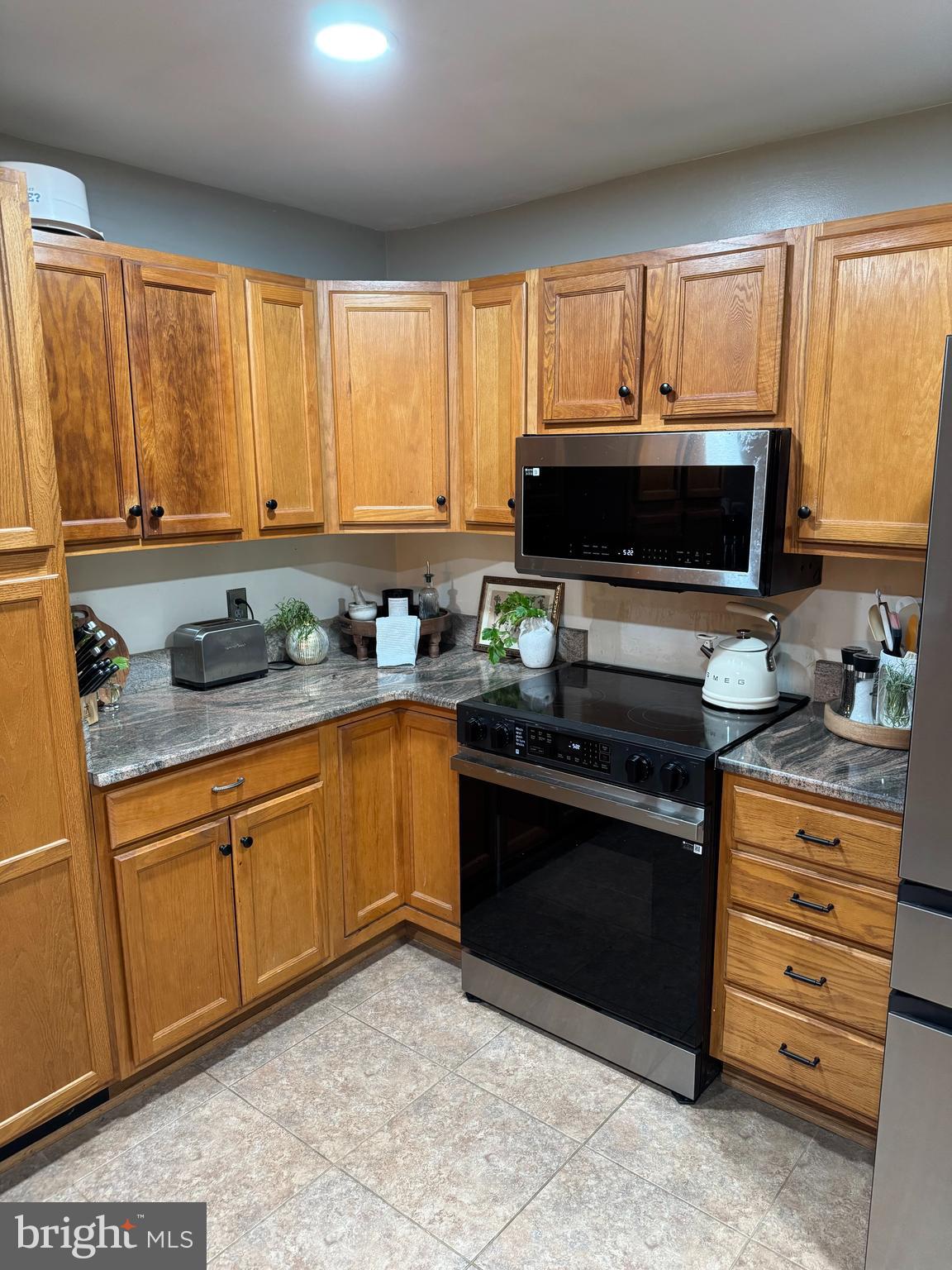 HIGHLAND HOMES - Residential Lease