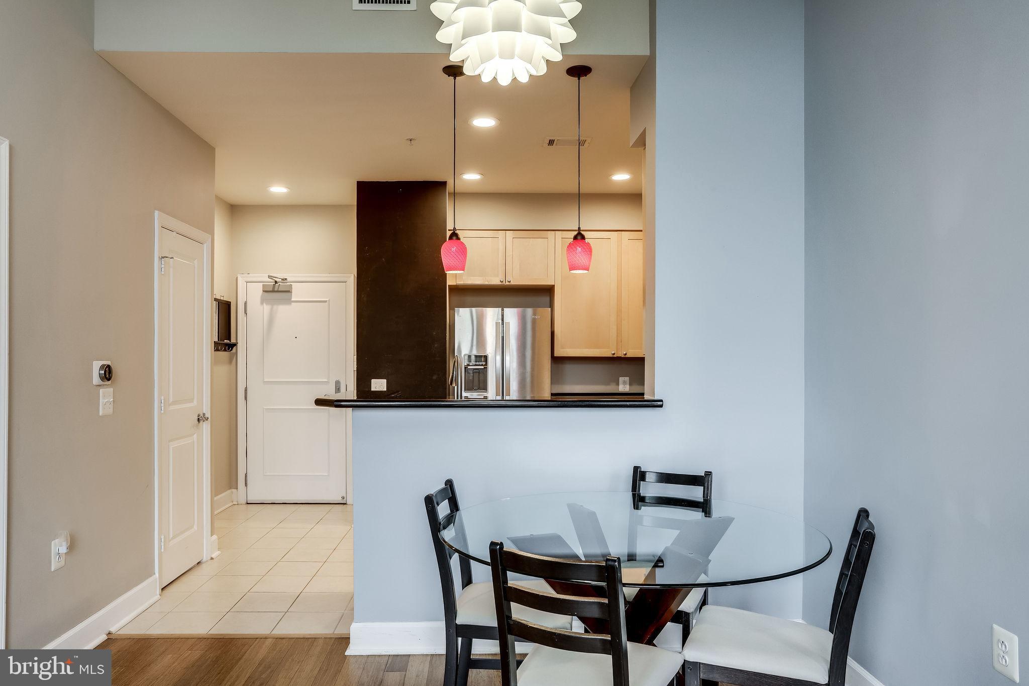 ECLIPSE ON CENTER PARK - Residential