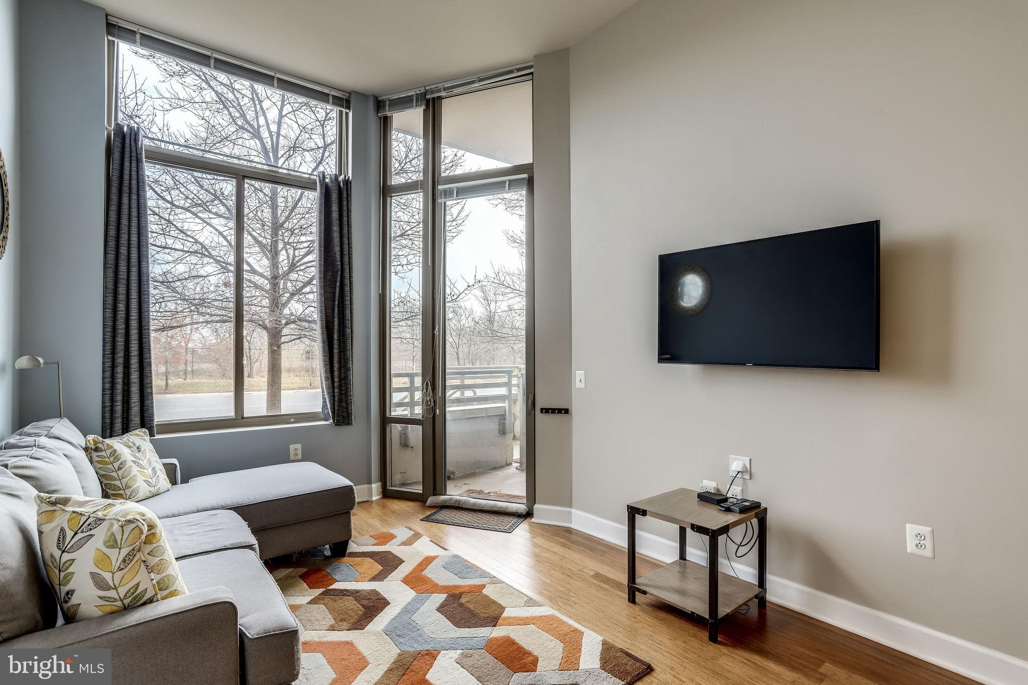 ECLIPSE ON CENTER PARK - Residential