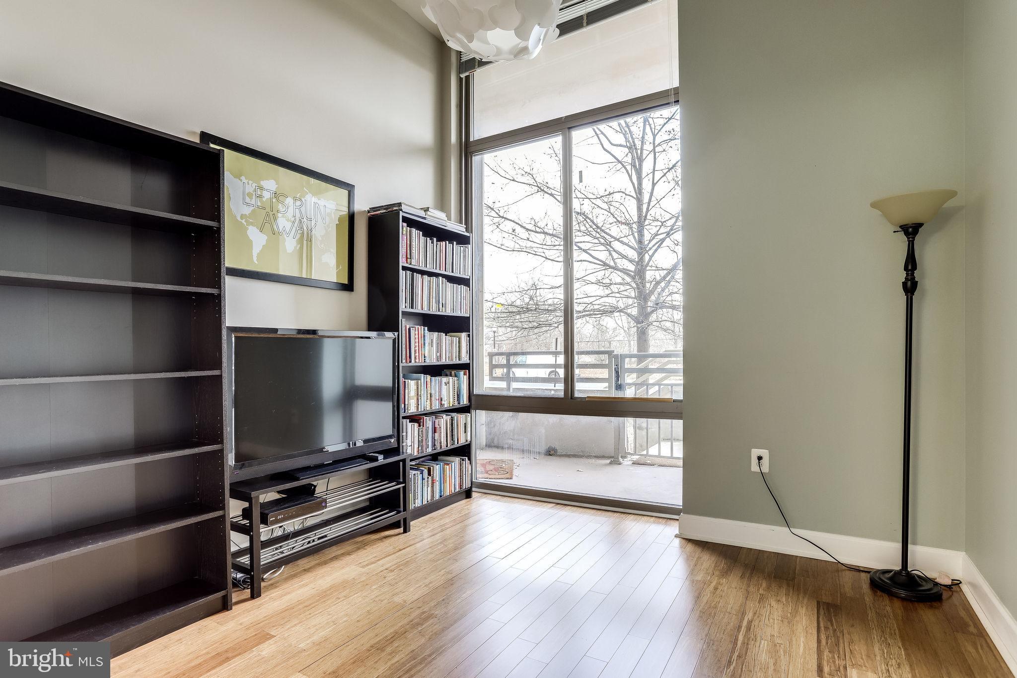 ECLIPSE ON CENTER PARK - Residential