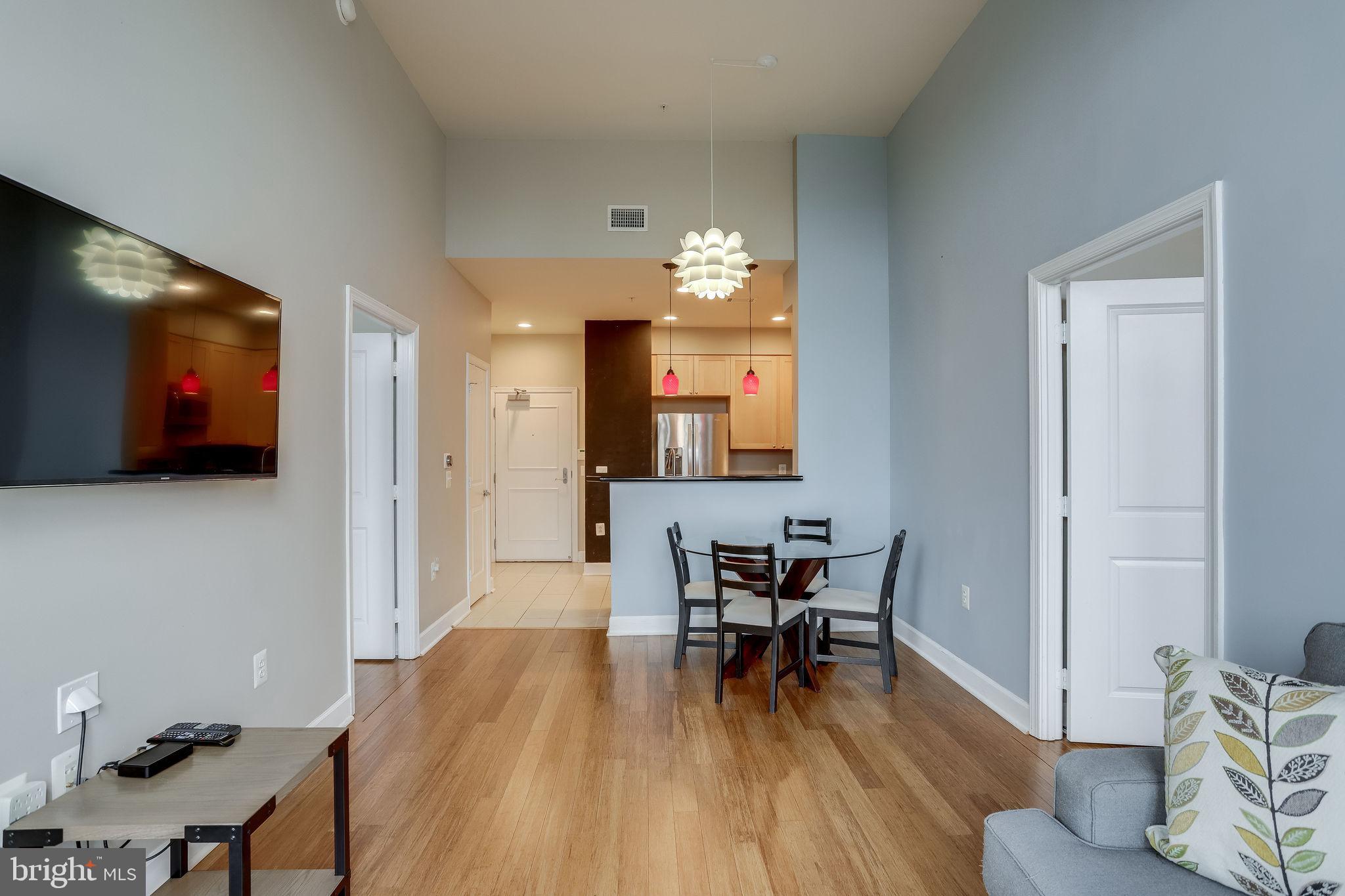 ECLIPSE ON CENTER PARK - Residential