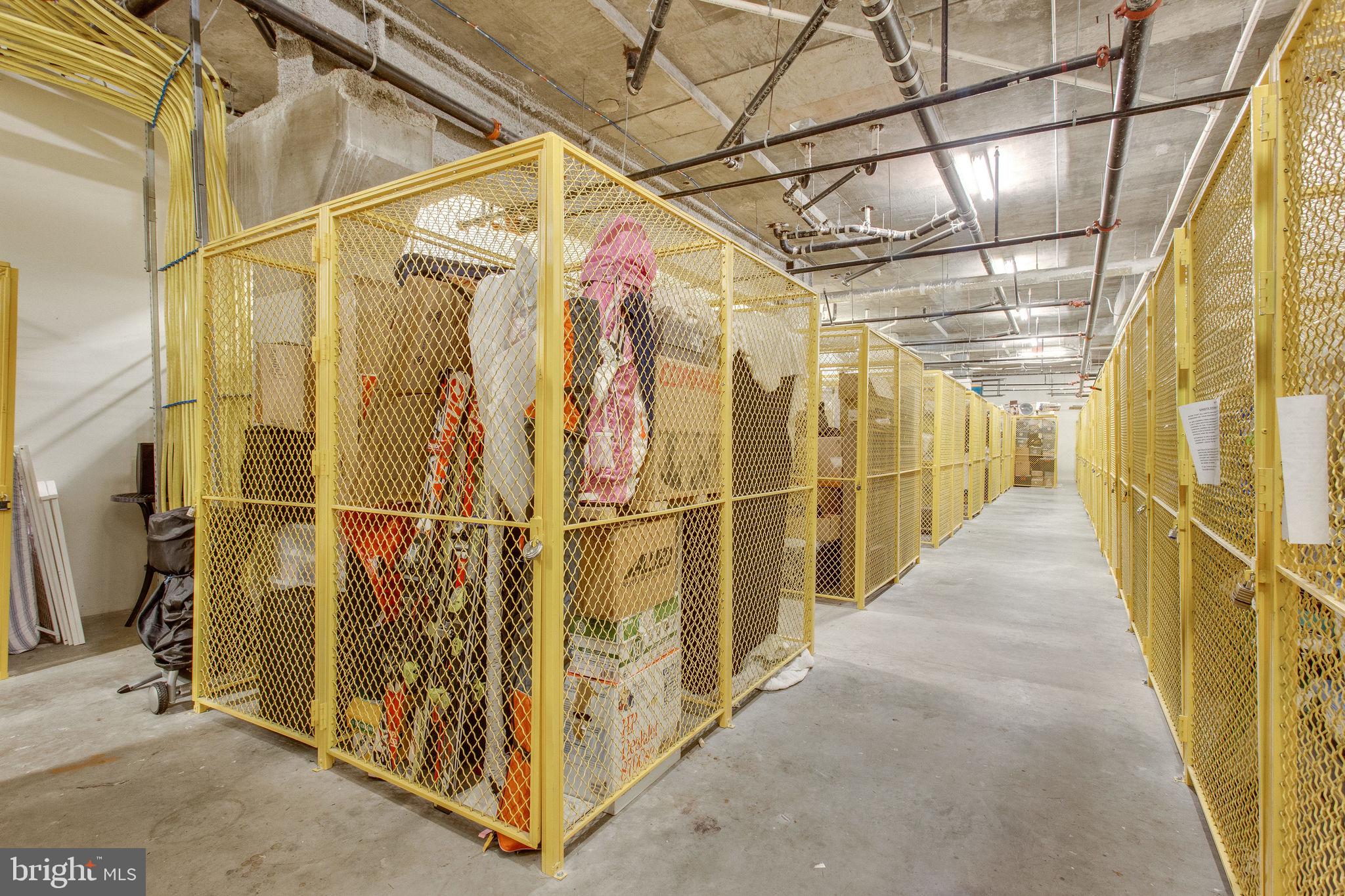 ECLIPSE ON CENTER PARK - Residential