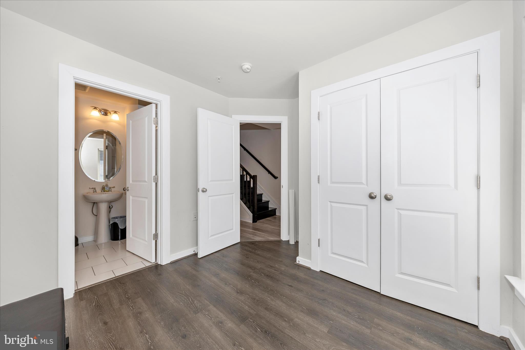 RIVER PLACE - Residential