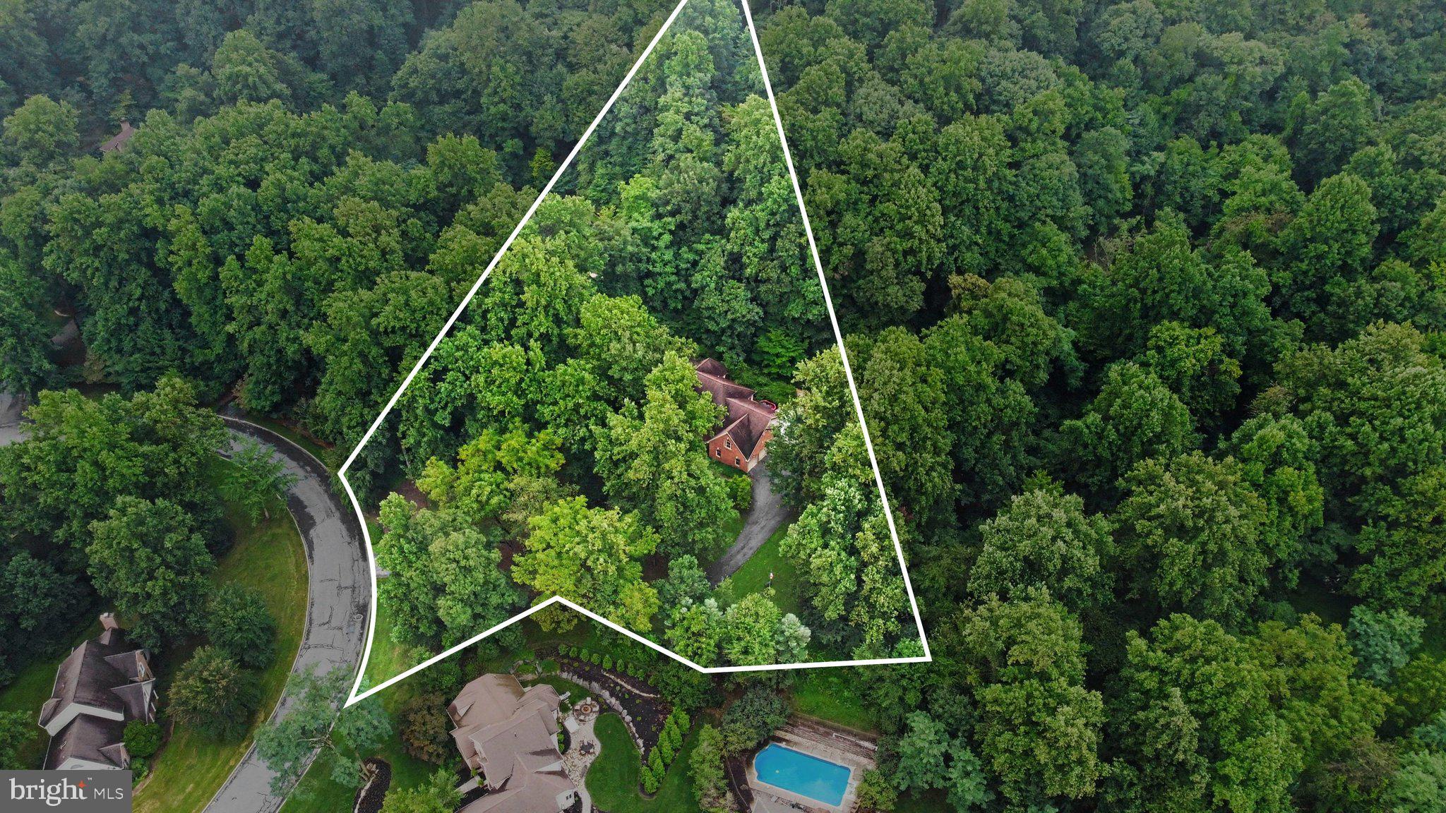 659 HUNTERS LANE