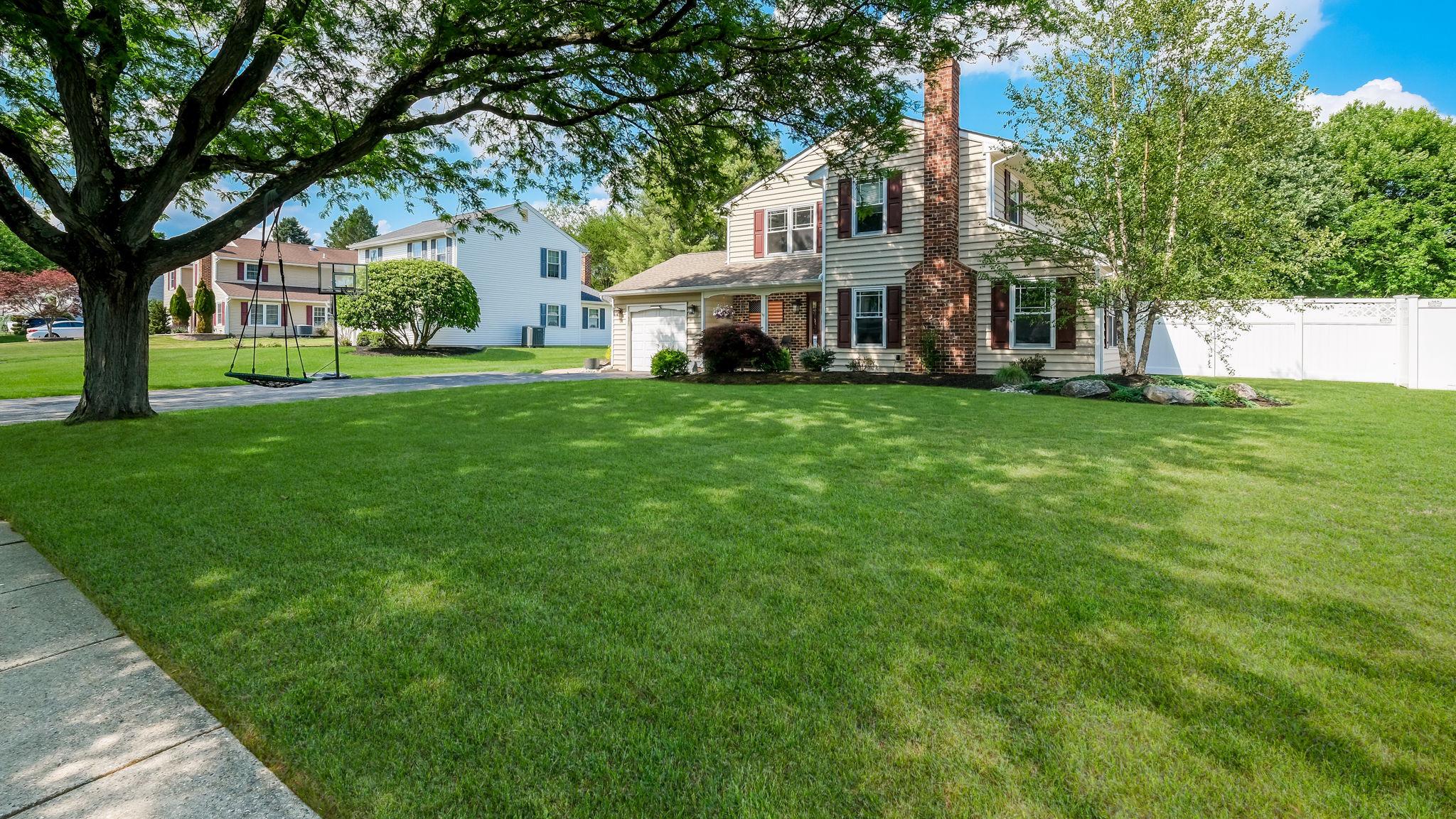239 BURGUNDY LANE