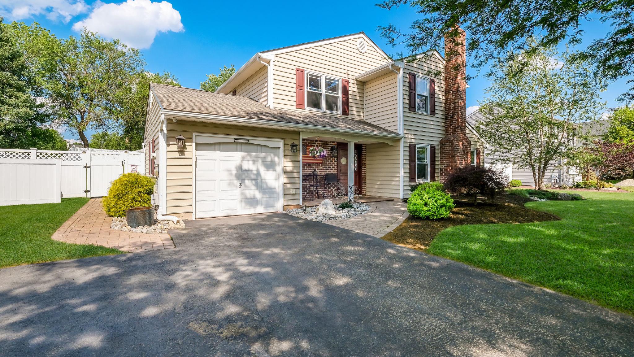 239 BURGUNDY LANE