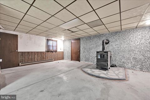 Tiny photo for 2001 Chestnut Street, POTTSVILLE, PA 17901 (MLS # PASK2027344)
