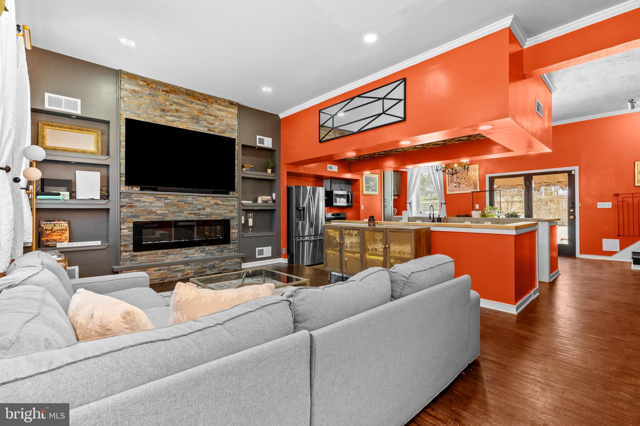 NEWTON SQUARE - Residential