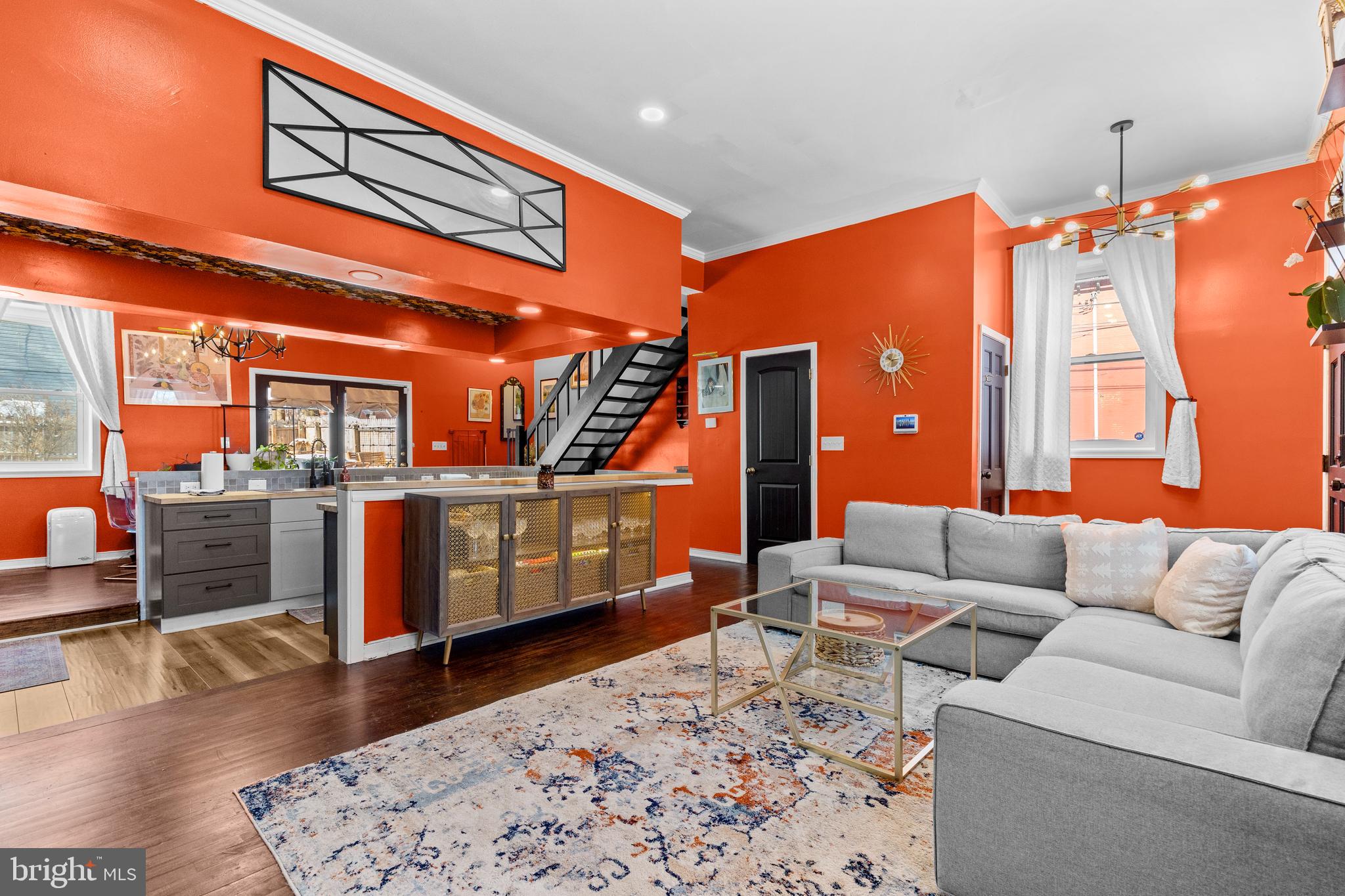 NEWTON SQUARE - Residential