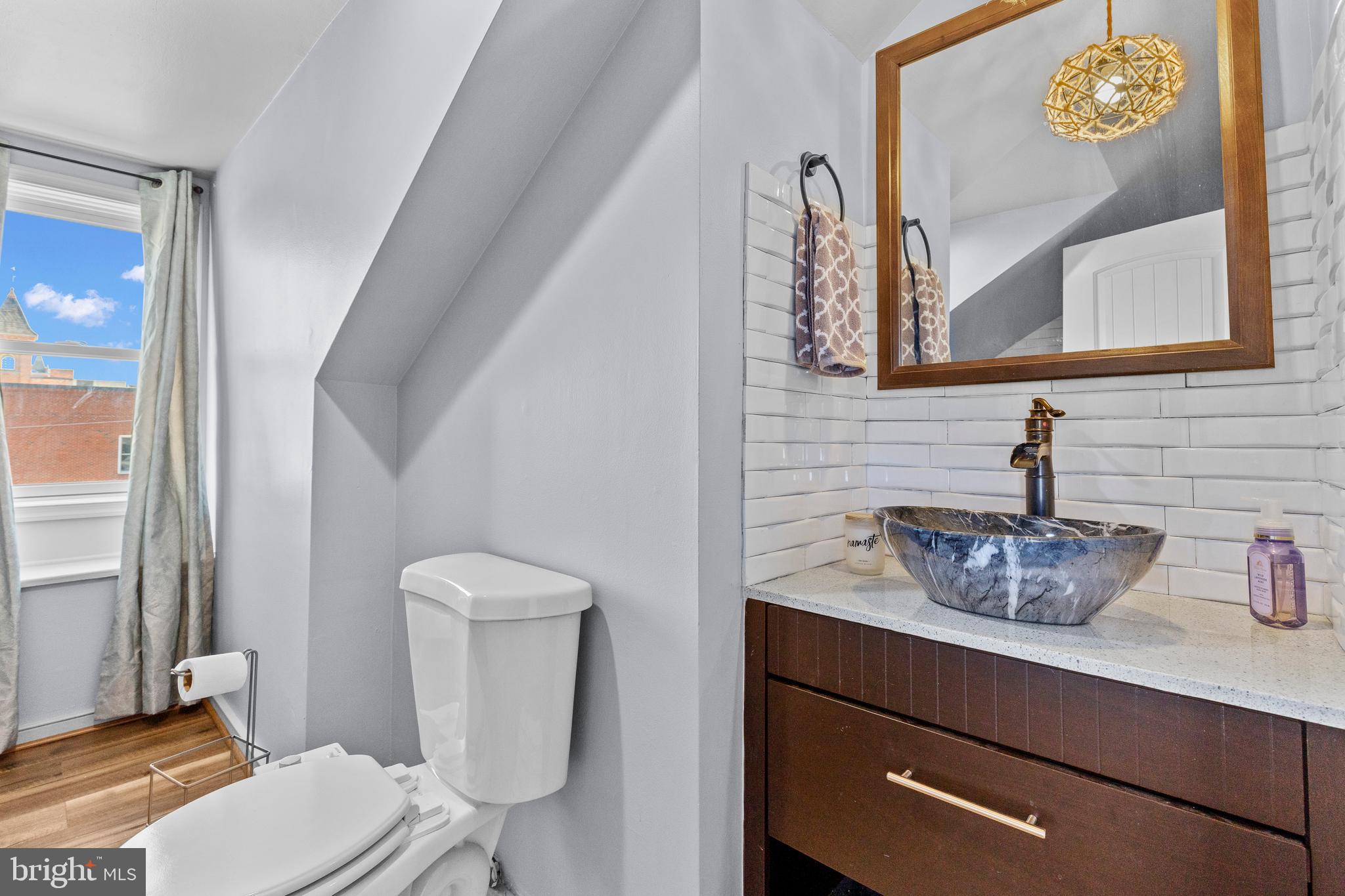 NEWTON SQUARE - Residential