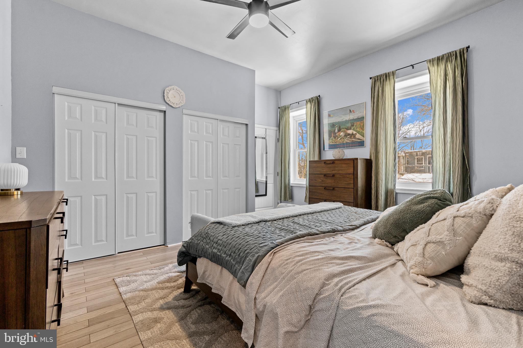 NEWTON SQUARE - Residential