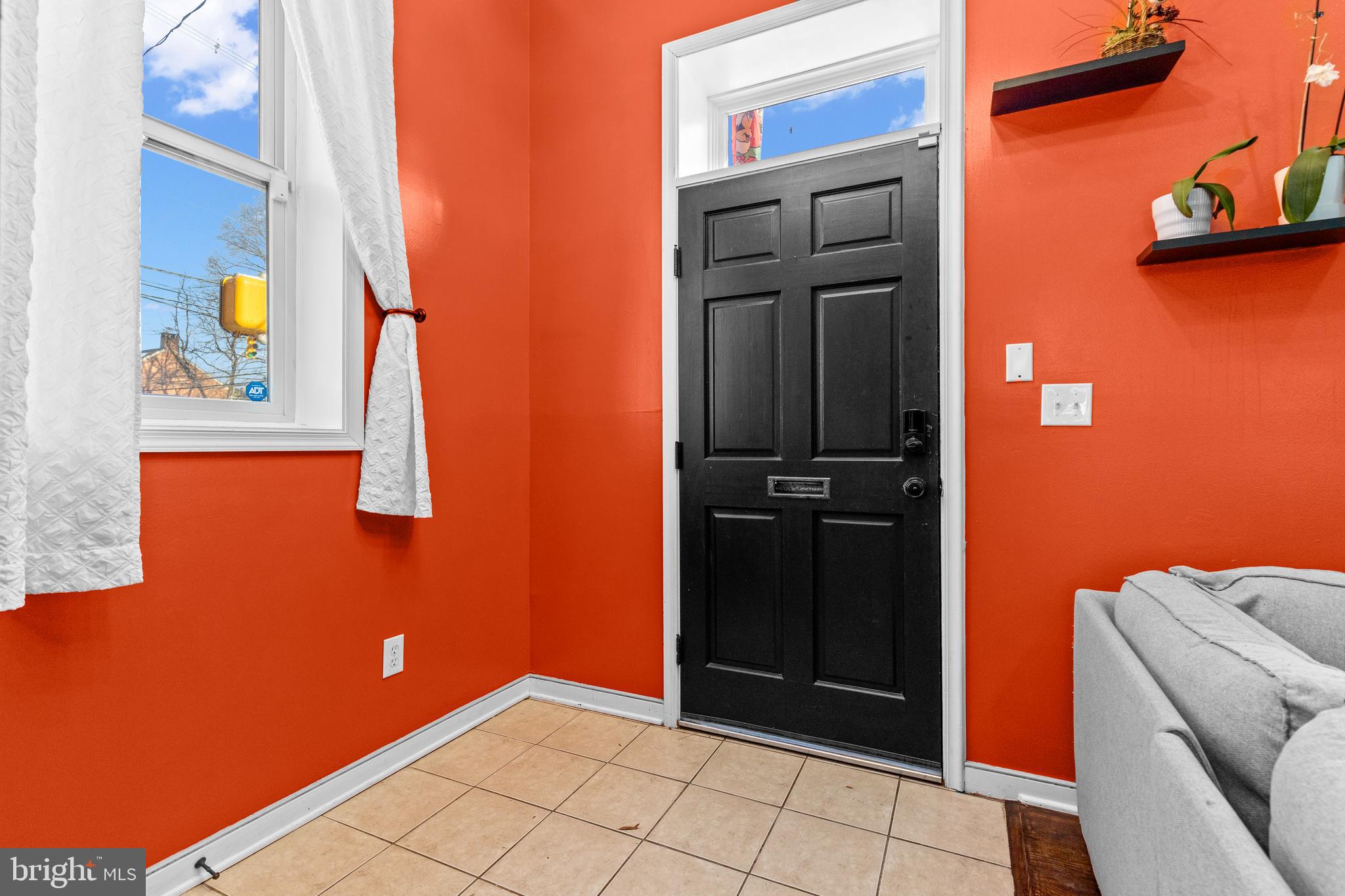 NEWTON SQUARE - Residential