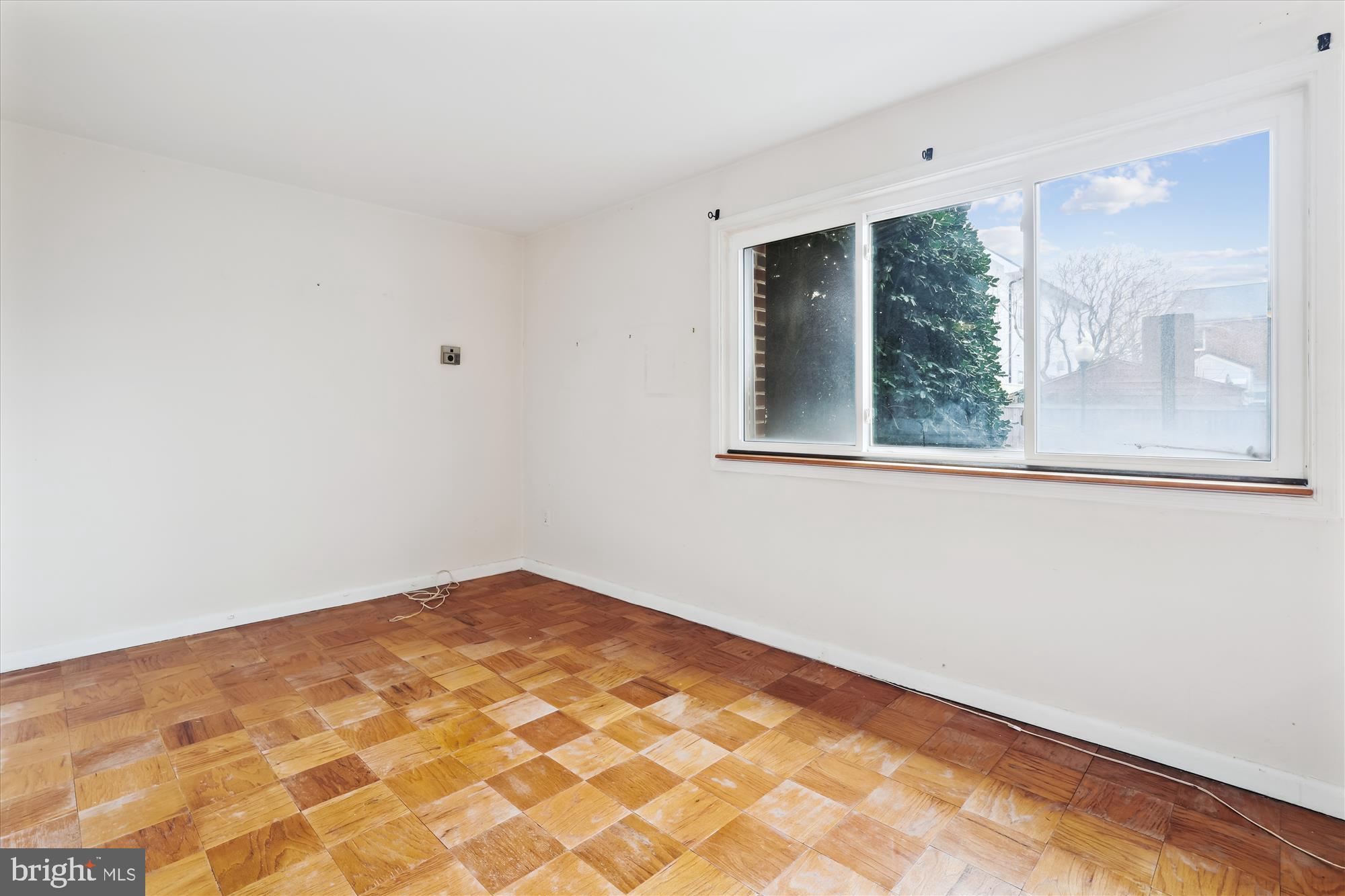 1830 COLUMBIA PIKE G-5