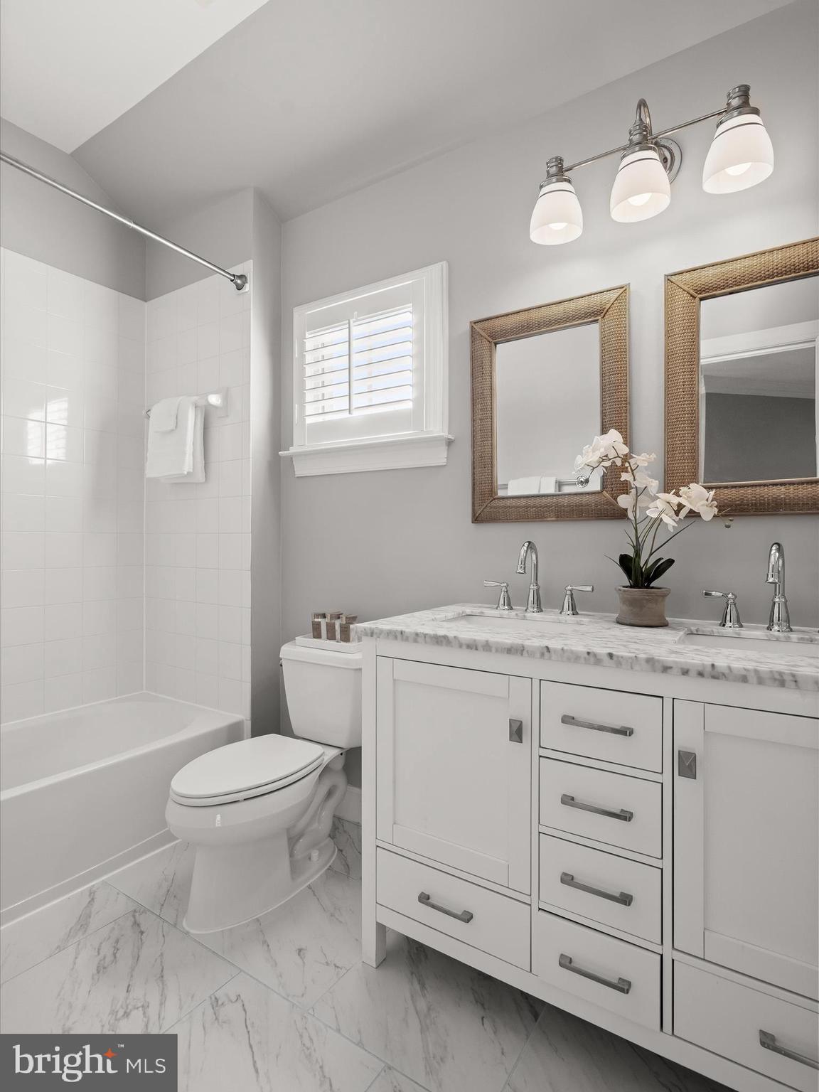 MAJESTIC OAK - Residential