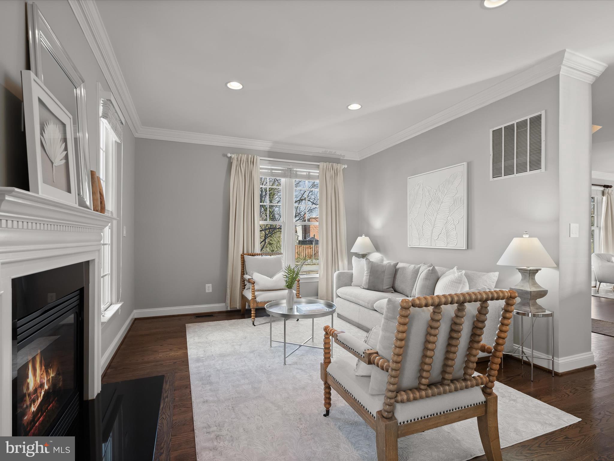 MAJESTIC OAK - Residential