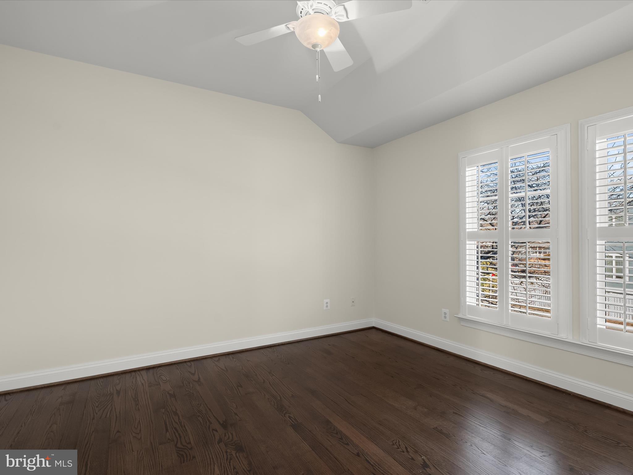 MAJESTIC OAK - Residential