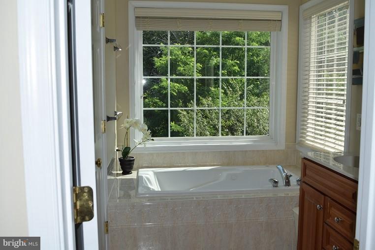 COPPERMINE CROSSING - Residential Lease