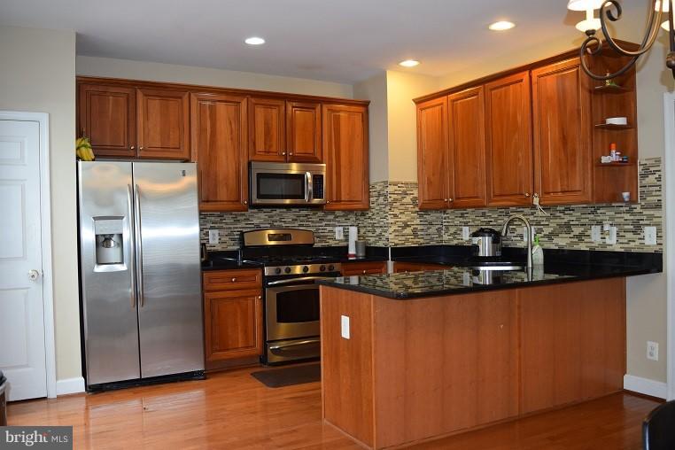 COPPERMINE CROSSING - Residential Lease