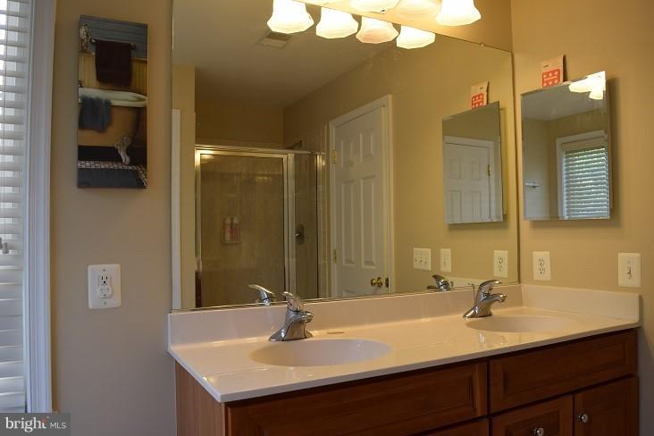 COPPERMINE CROSSING - Residential Lease