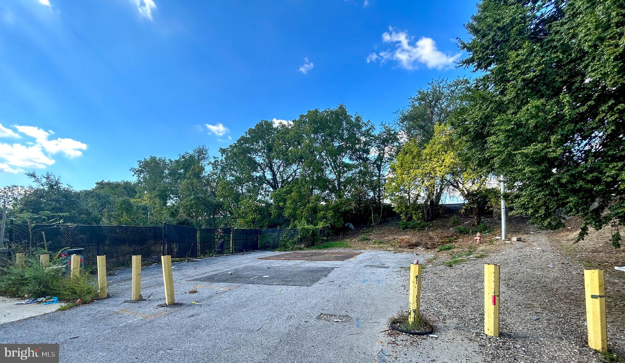 PIGTOWN HISTORIC DISTRICT - Land