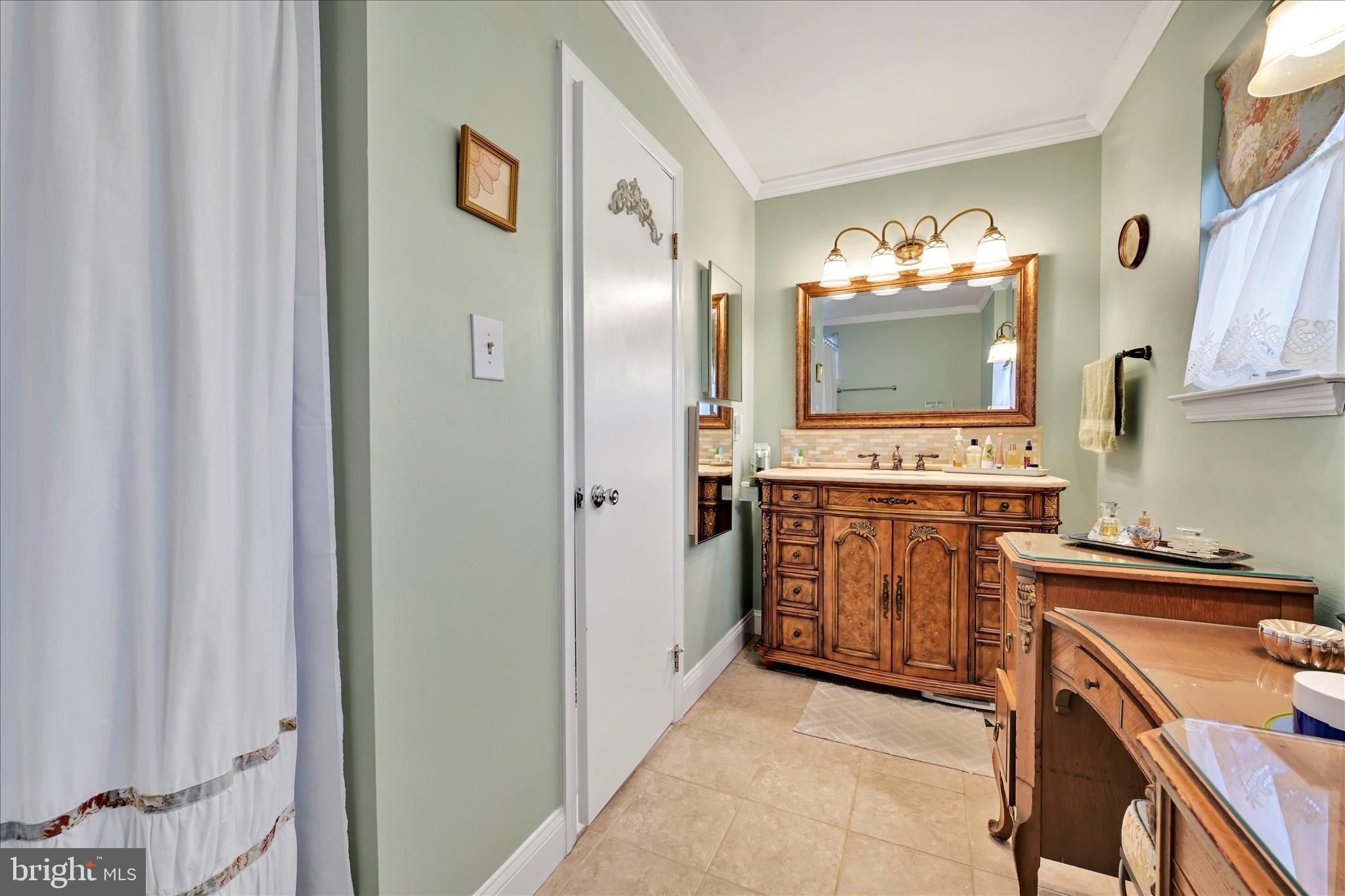 CHESTERBROOK - Residential