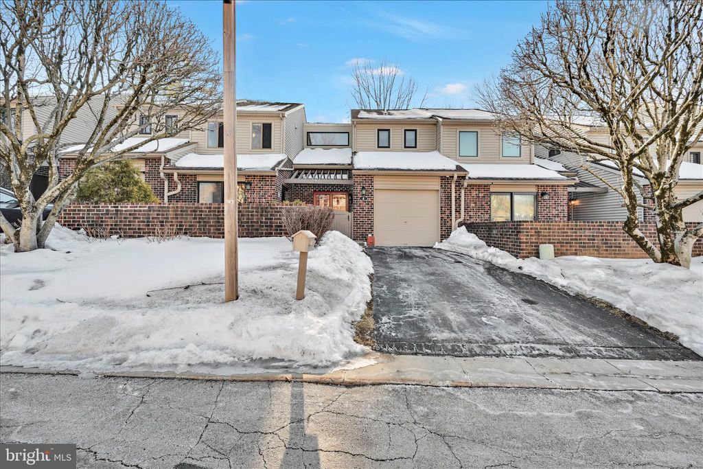 Photo of 4 Knox Court, CHESTERBROOK, PA 19087 (MLS # PACT2117848)