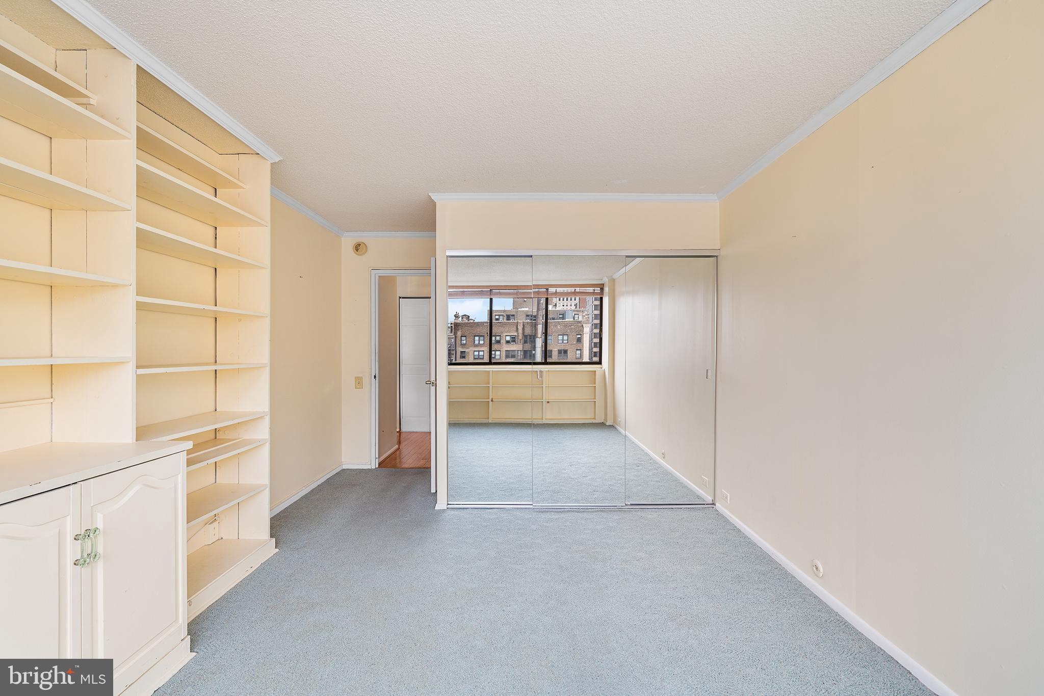 AVENUE OF THE ARTS - Residential