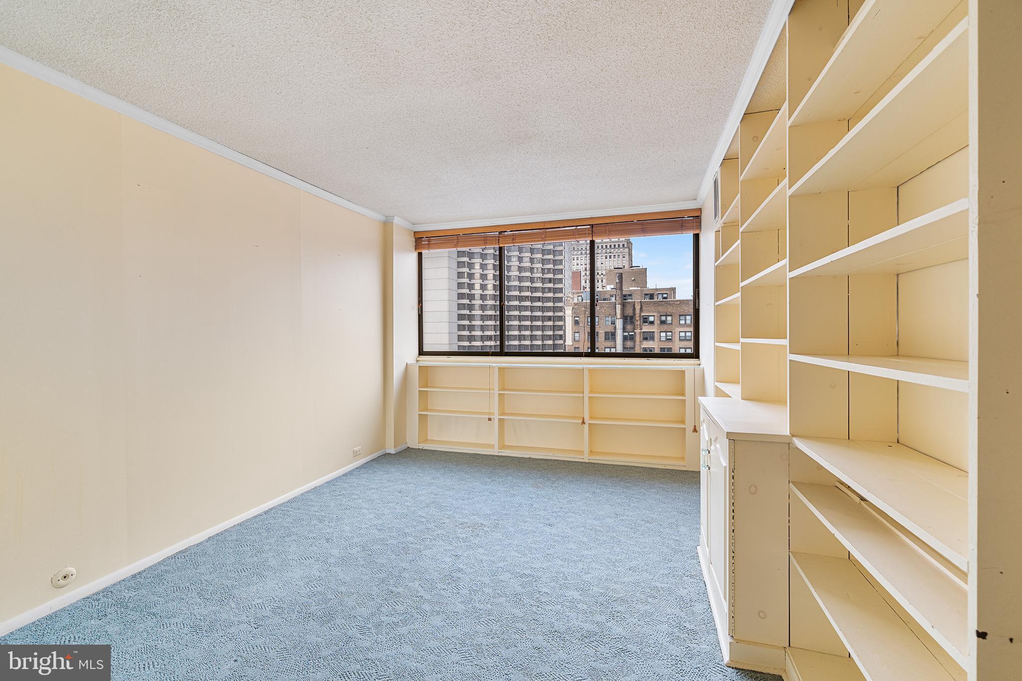 AVENUE OF THE ARTS - Residential