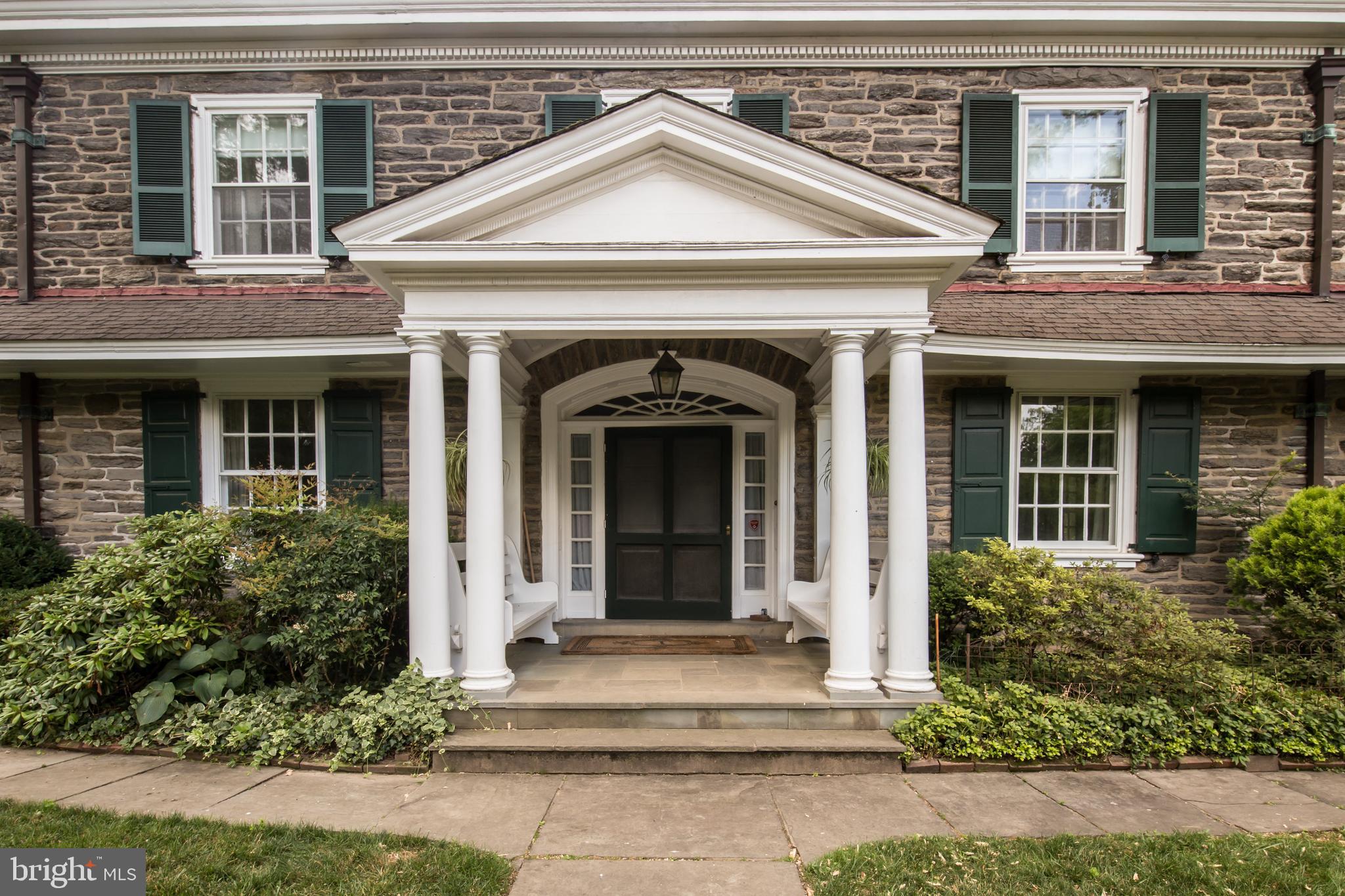 CHESTNUT HILL - Residential
