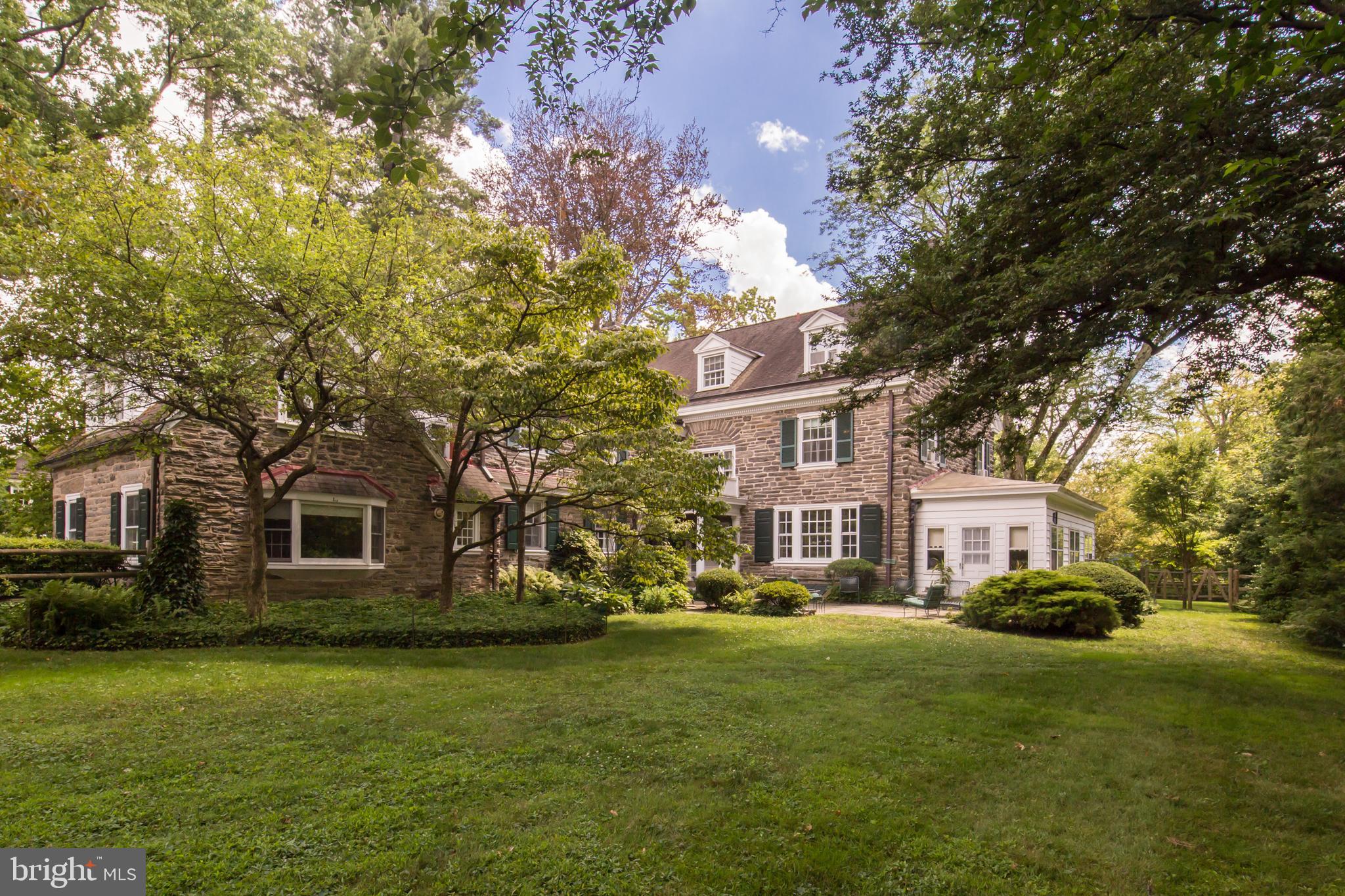 CHESTNUT HILL - Residential