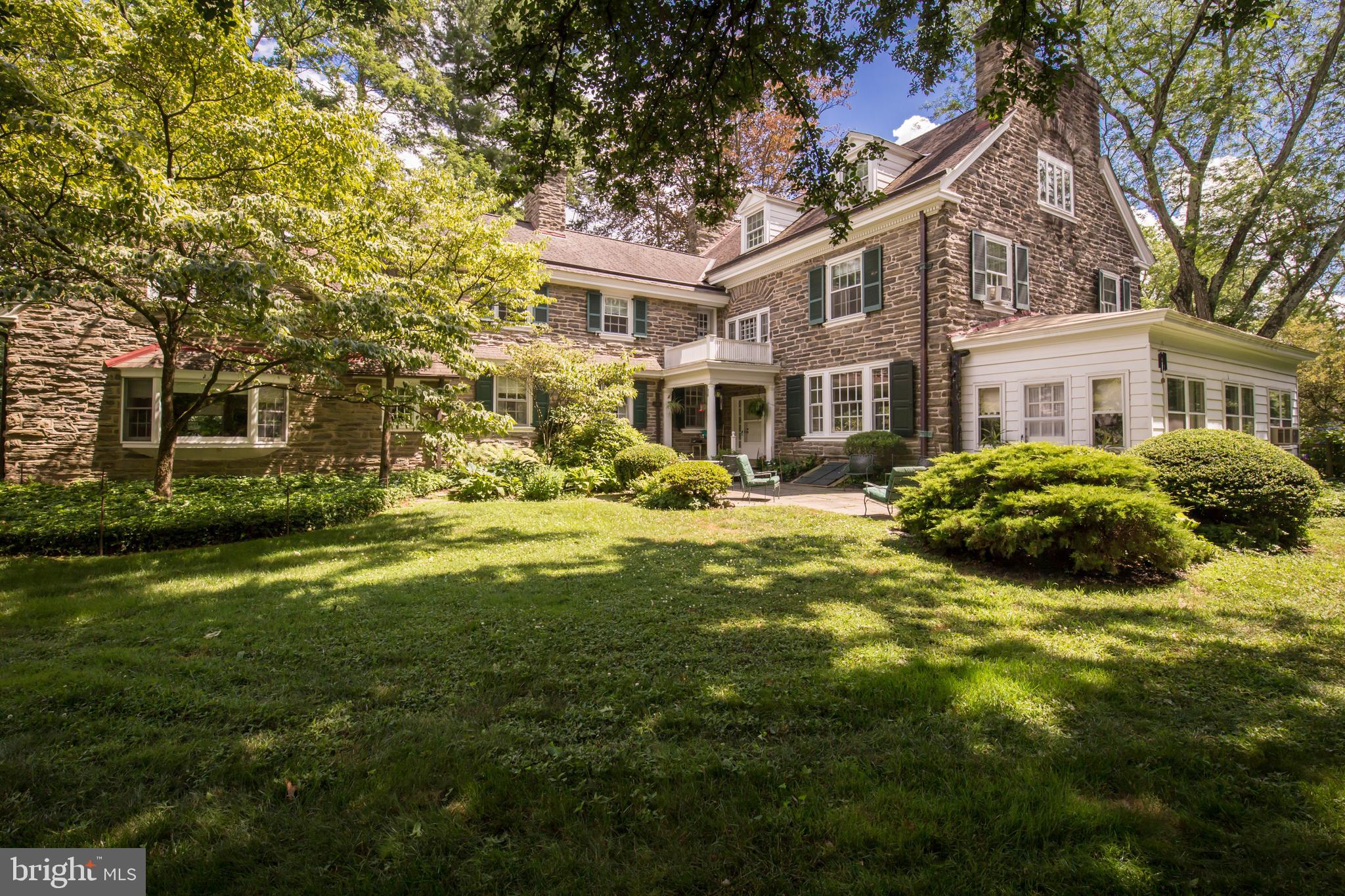 CHESTNUT HILL - Residential