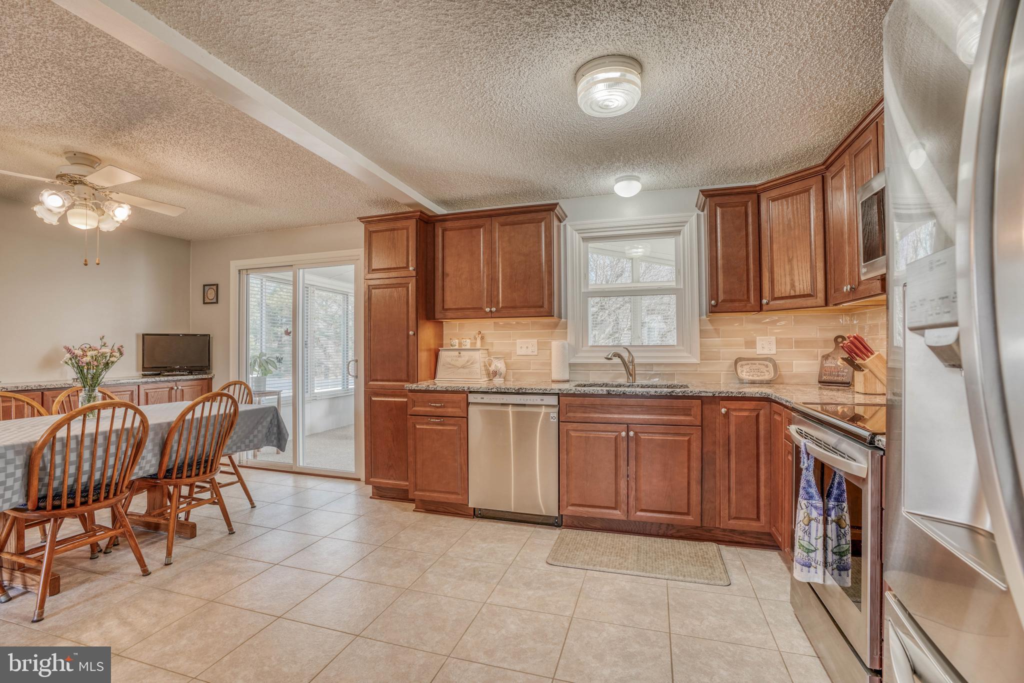 PERRY HALL - Residential