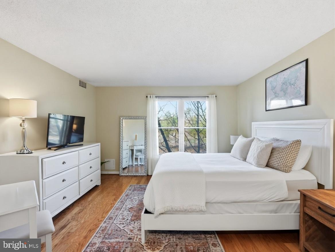 ASTORIA CONDOMINIUM - Residential