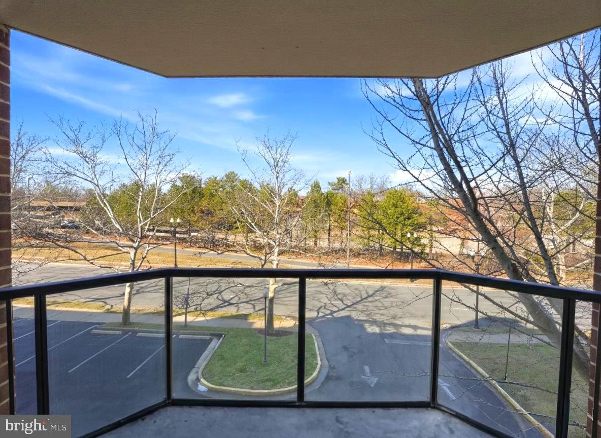 ASTORIA CONDOMINIUM - Residential