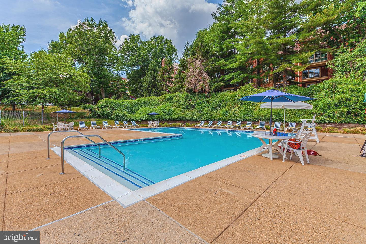 ASTORIA CONDOMINIUM - Residential